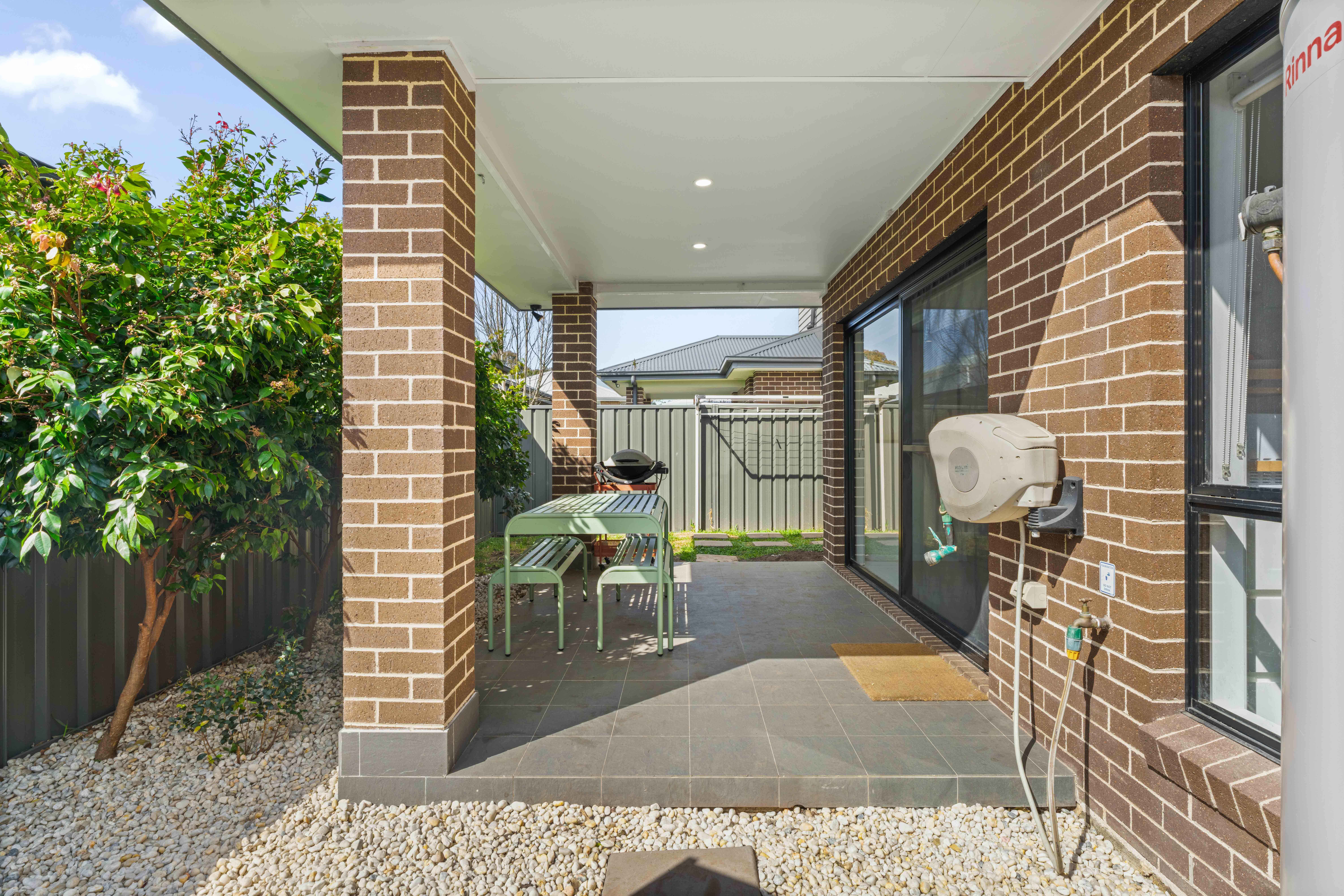 2/54a Hillcrest Avenue — photo 17 of 22