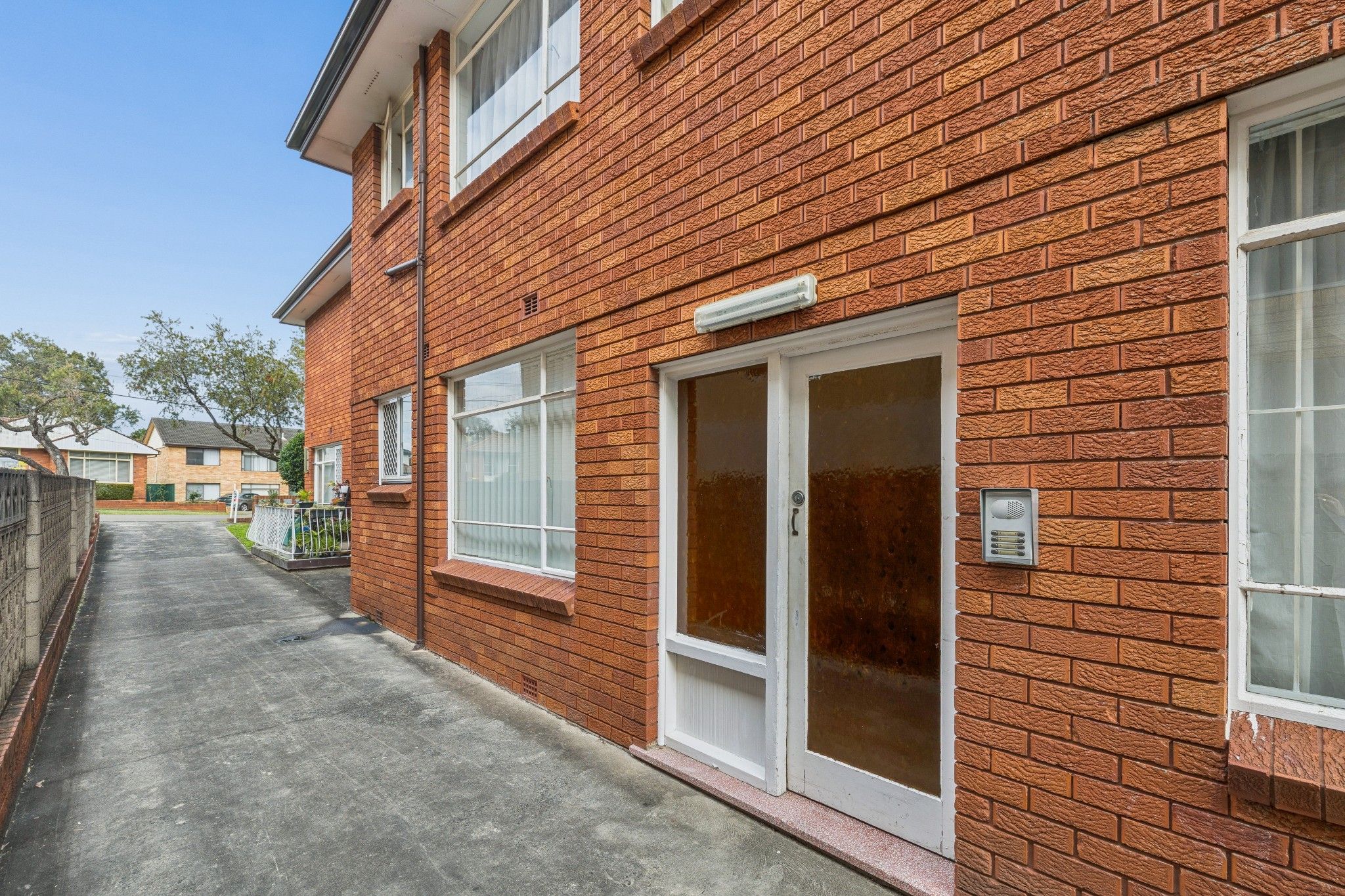 5/5 Parry Avenue — photo 9 of 10