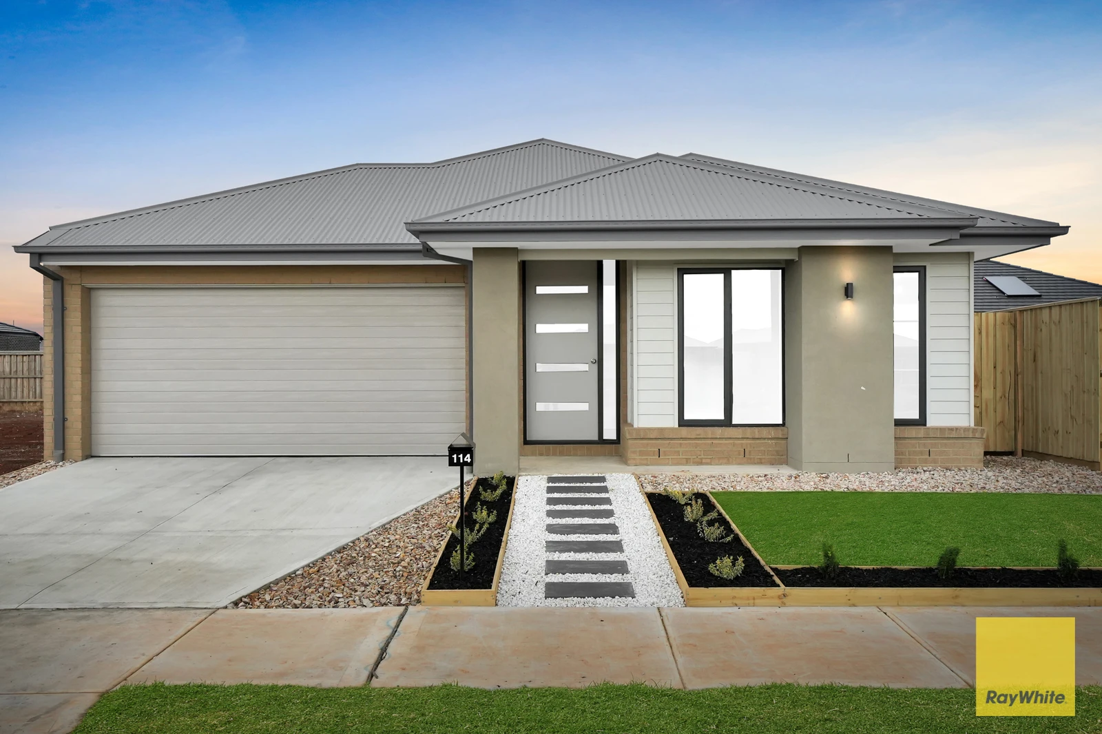 114 Aristides Crescent, THORNHILL PARK, VIC 3335