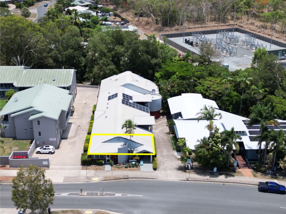 1/4 Island Drive, Cannonvale, QLD 4802