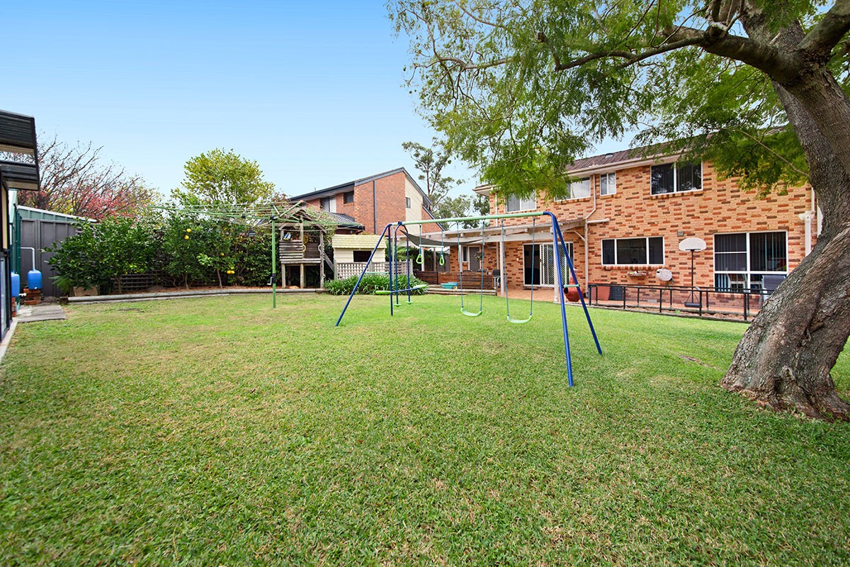 76 Hall Drive, Menai, NSW 2234