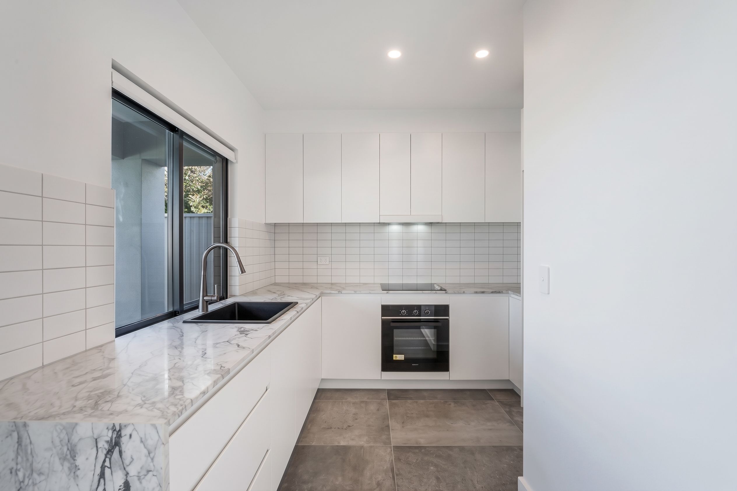 3c Hinchen Street — photo 3 of 5