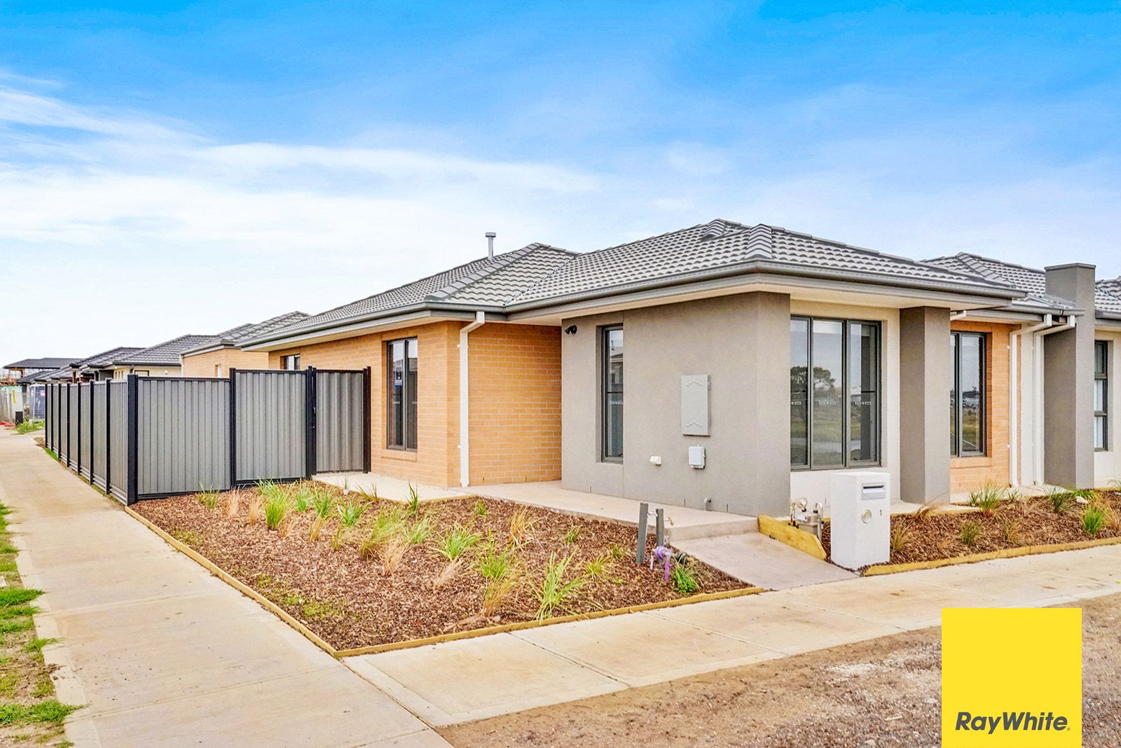 1 Amberfish Walk, Tarneit, VIC 3029