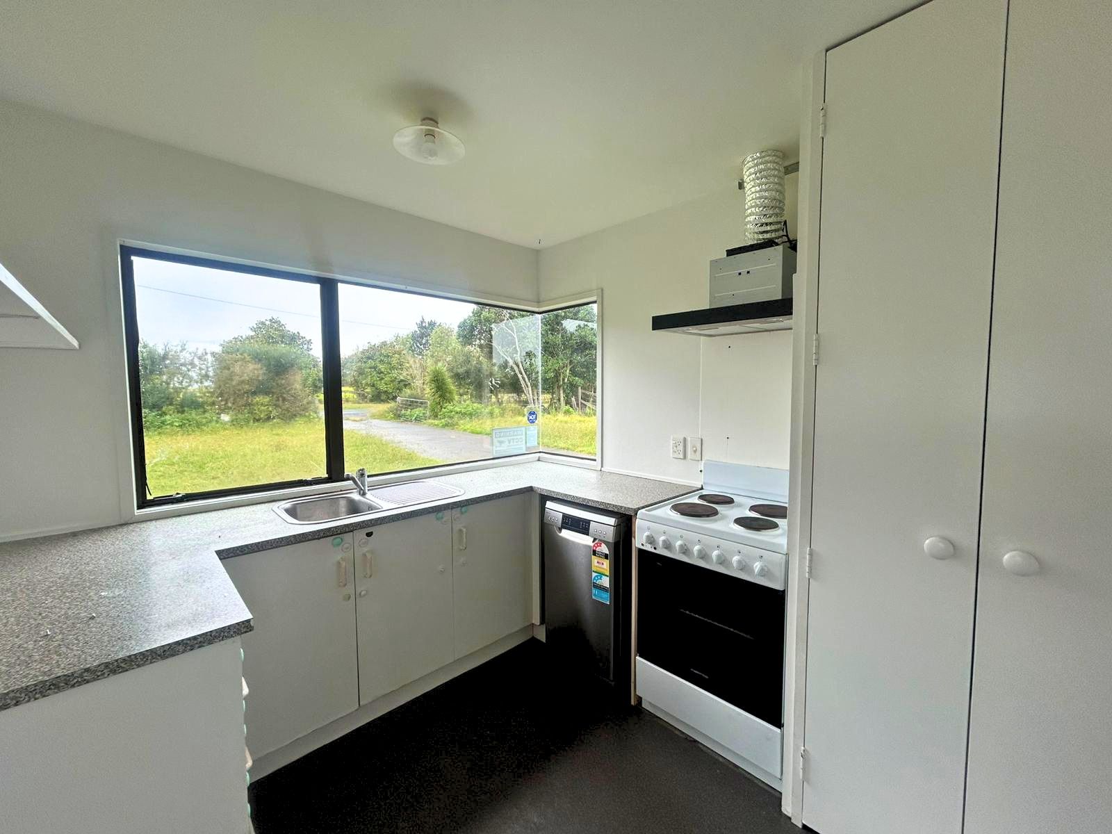 47 McRobbie Road, Kingseat, Papakura