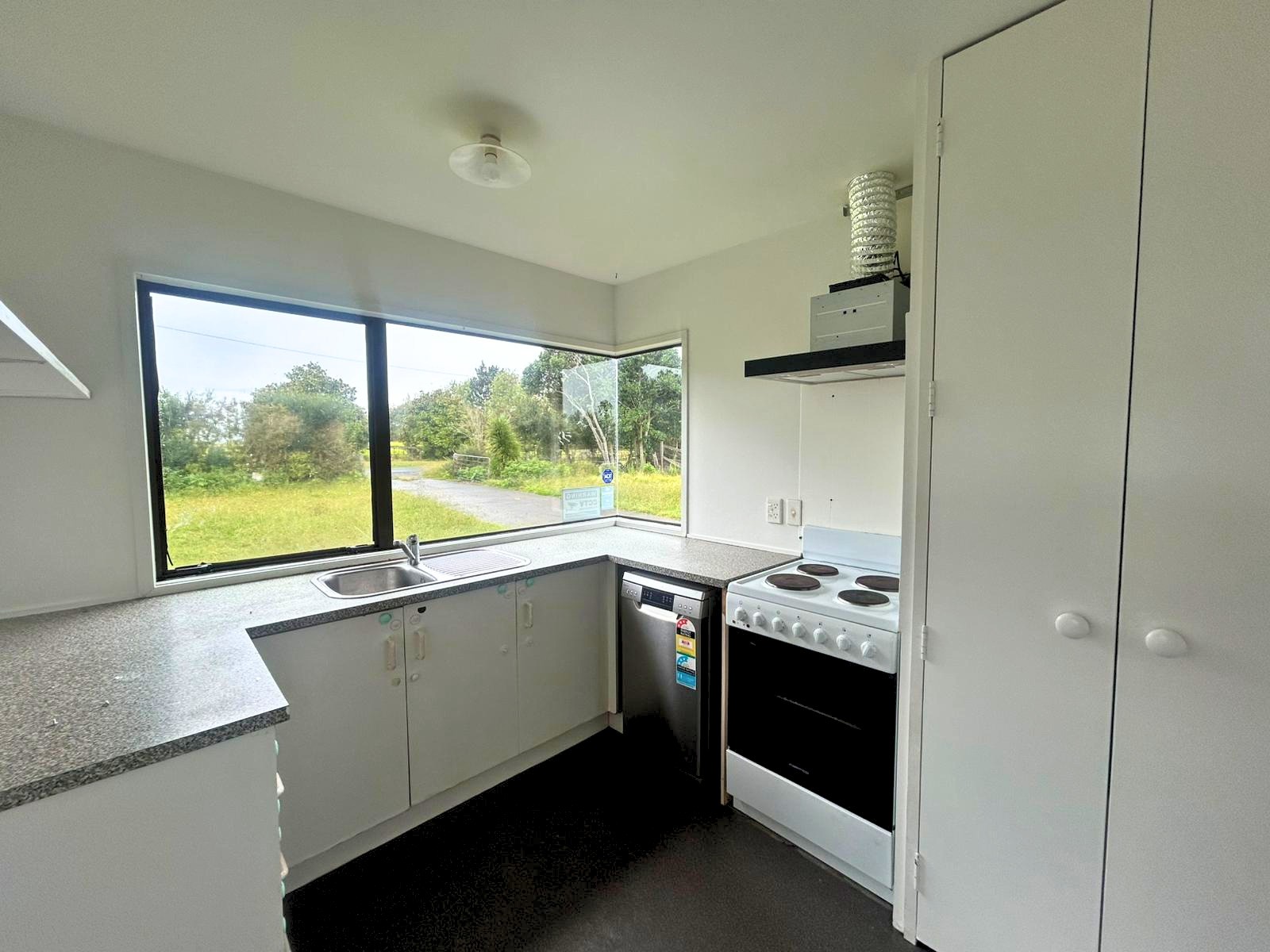 47 McRobbie Road, Kingseat, Papakura