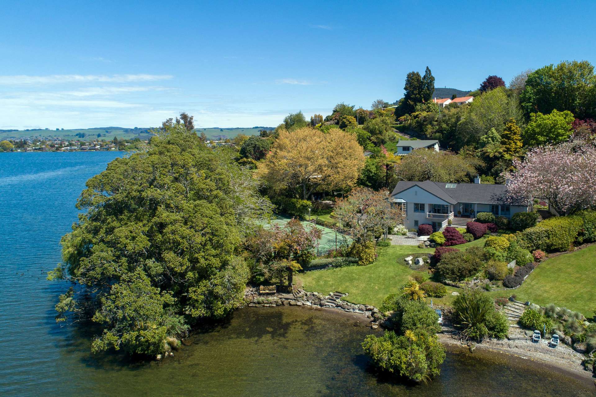 205 Kawaha Point Road, Kawaha Point, Rotorua District Real Estate
