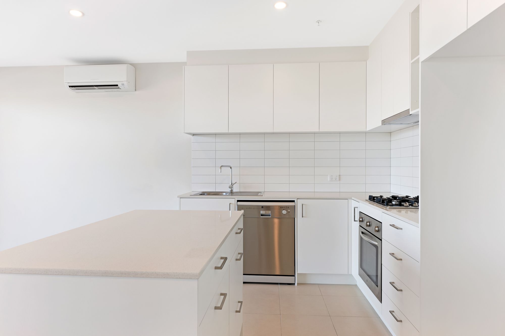 202/450 Bell Street, Preston, VIC 3072