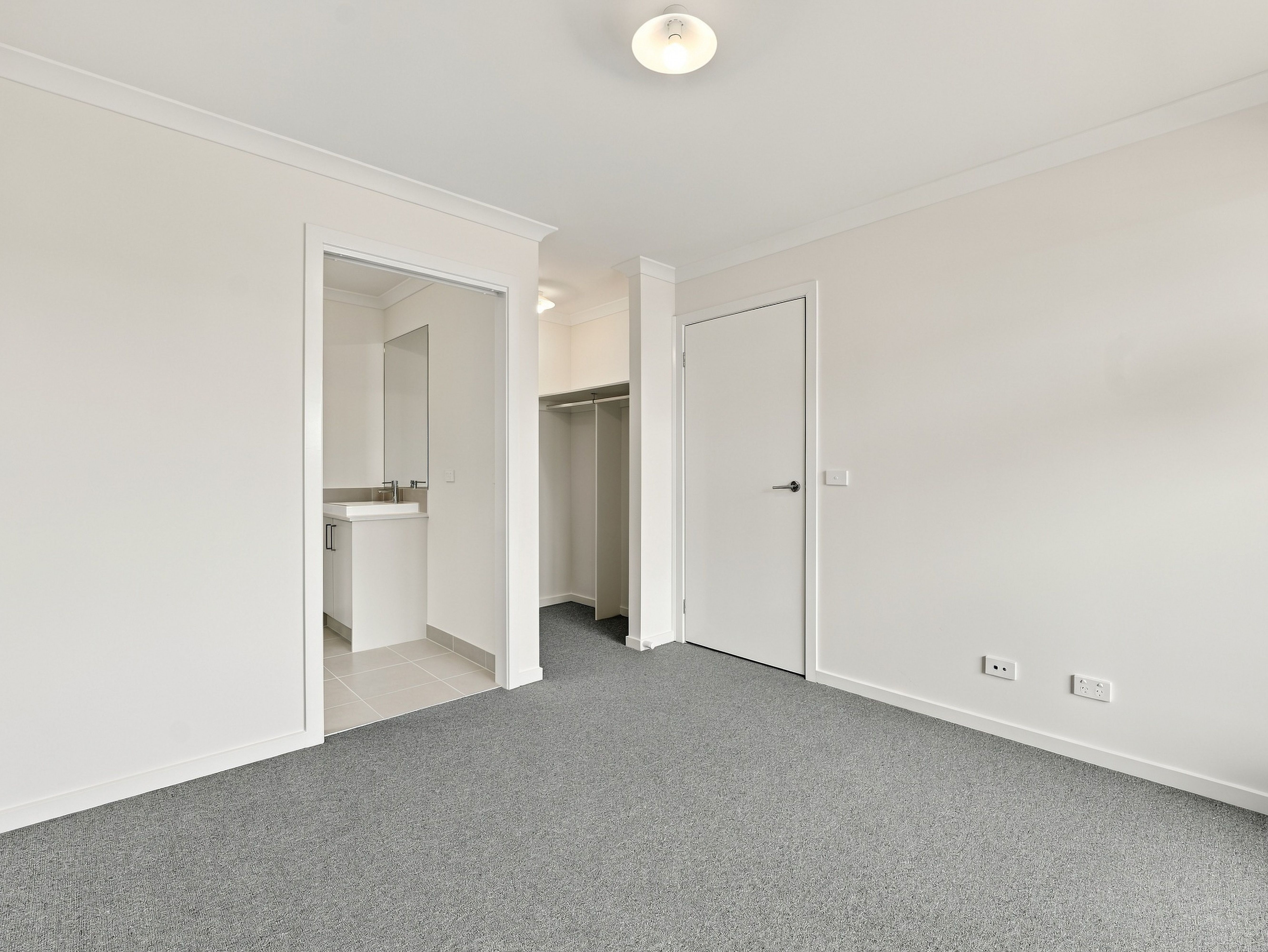 43 Rosedale Circuit — photo 11 of 22