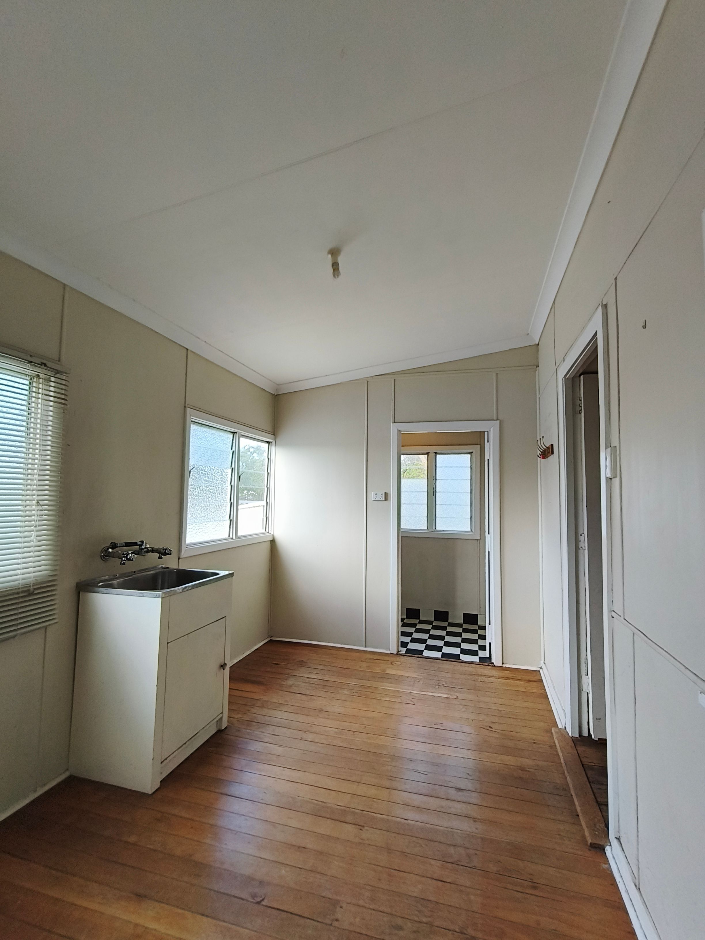 13 Ingoldby Street — photo 12 of 14
