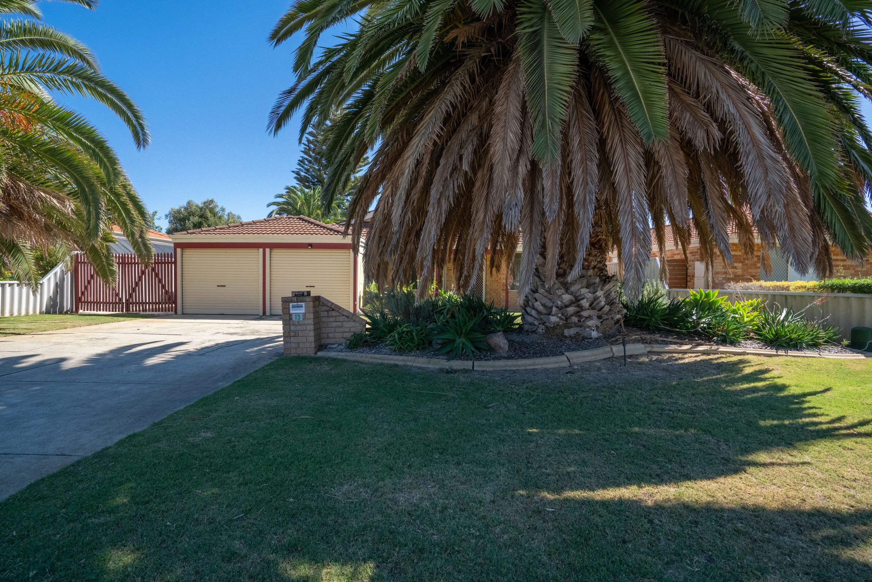 13 Parkland Drive, Warnbro, WA 6169