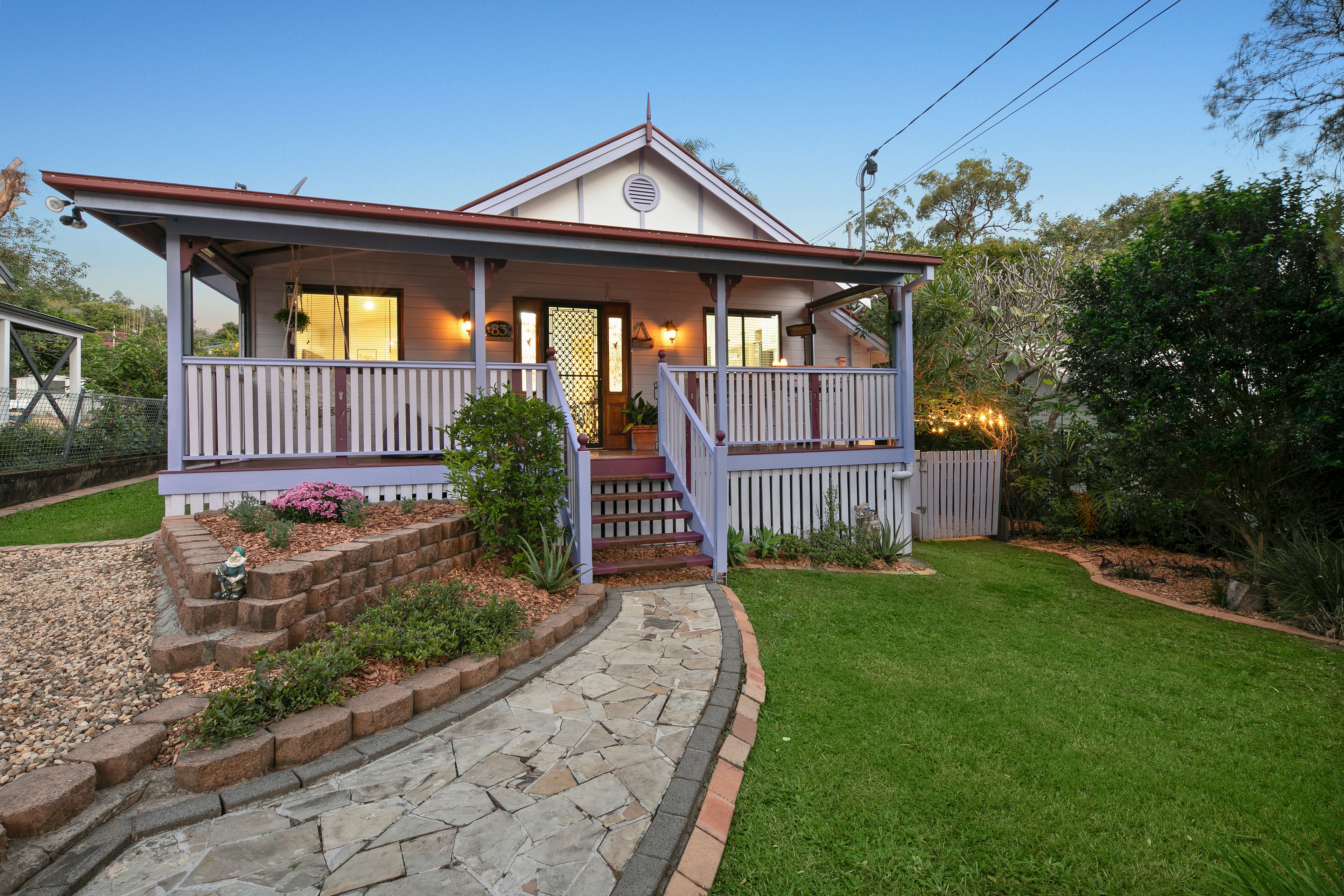 83 Fegen Drive, Moorooka, QLD 4105