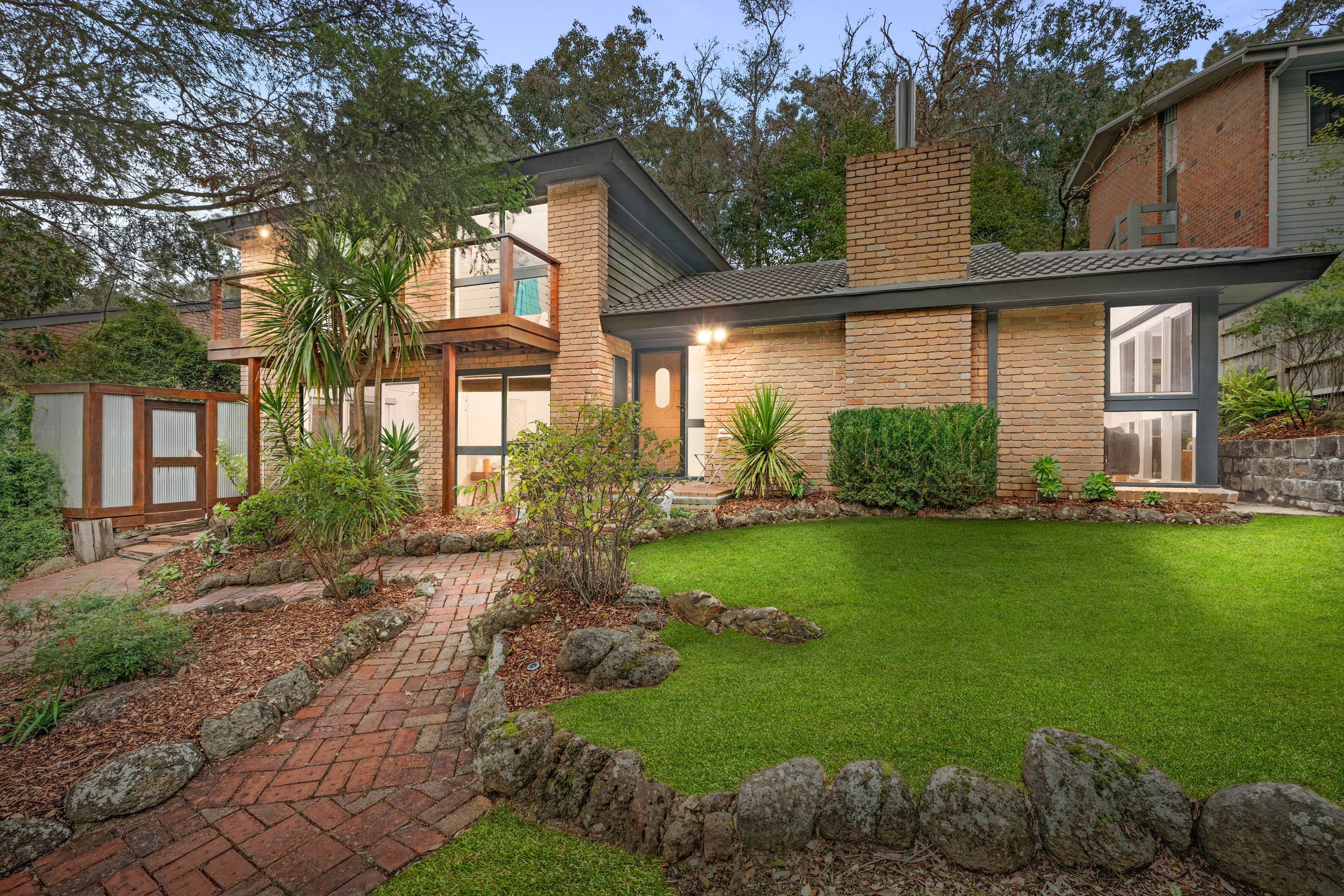 50 Orchard Avenue — photo from Ray White Diamond Creek