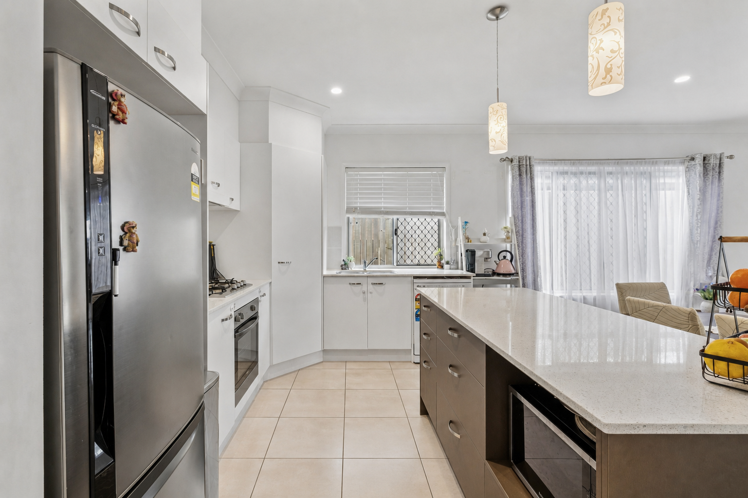 33 Rupert Crescent — photo 3 of 13