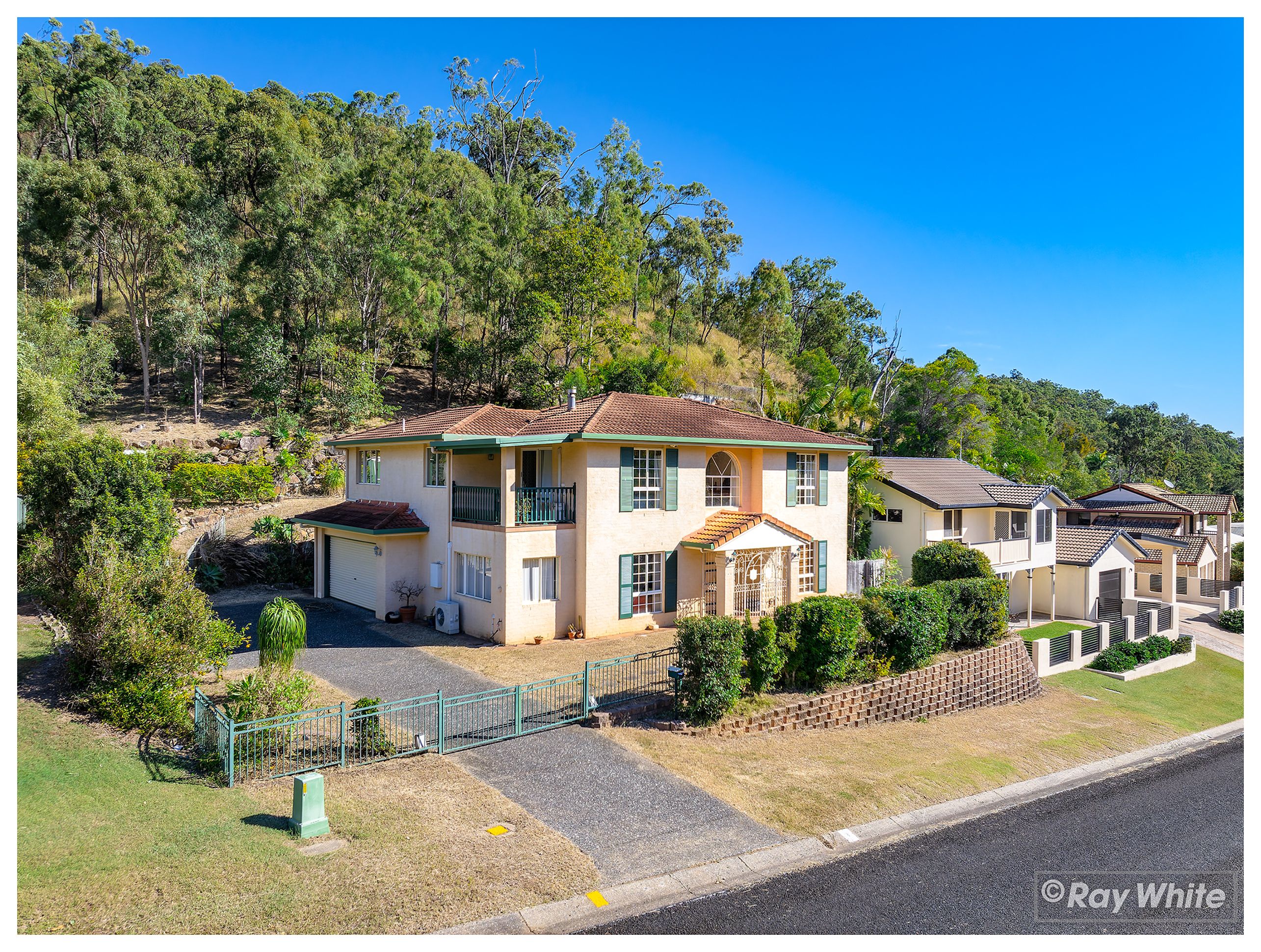 8 Archer View Terrace, Frenchville, QLD 4701