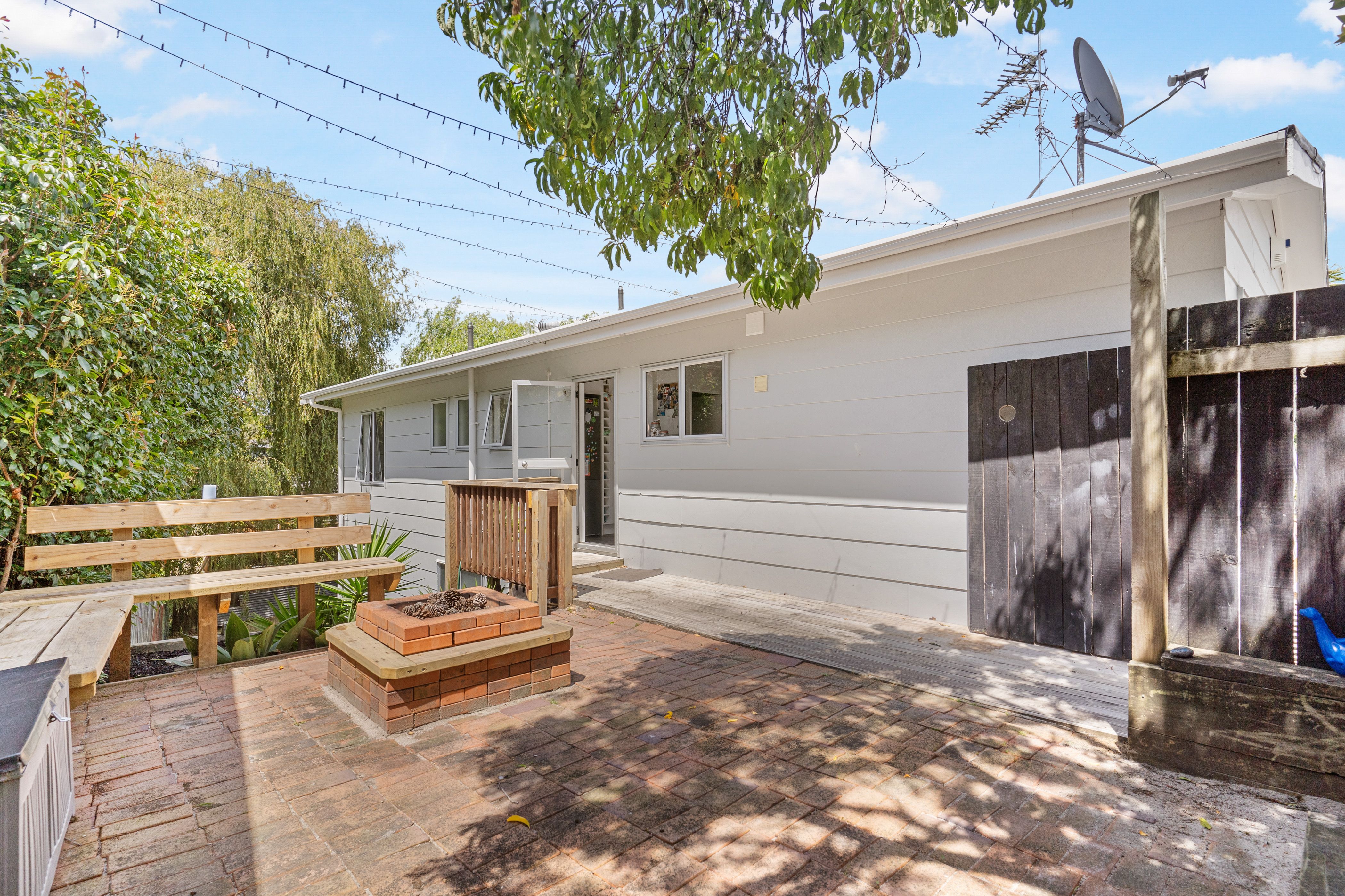 101A Kemp Road, Massey, Waitakere City