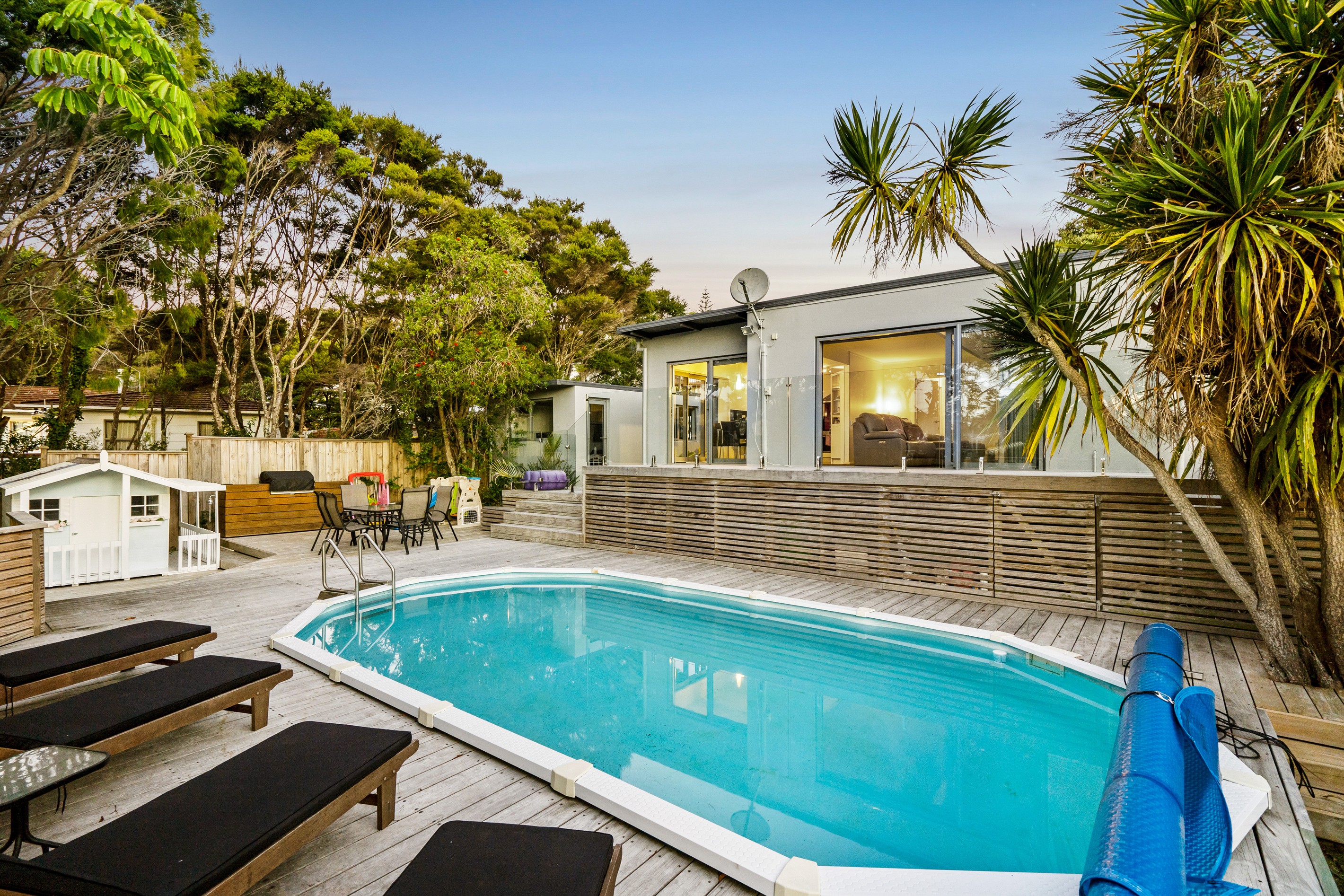 36 Glencourt Place, Glenfield, North Shore City