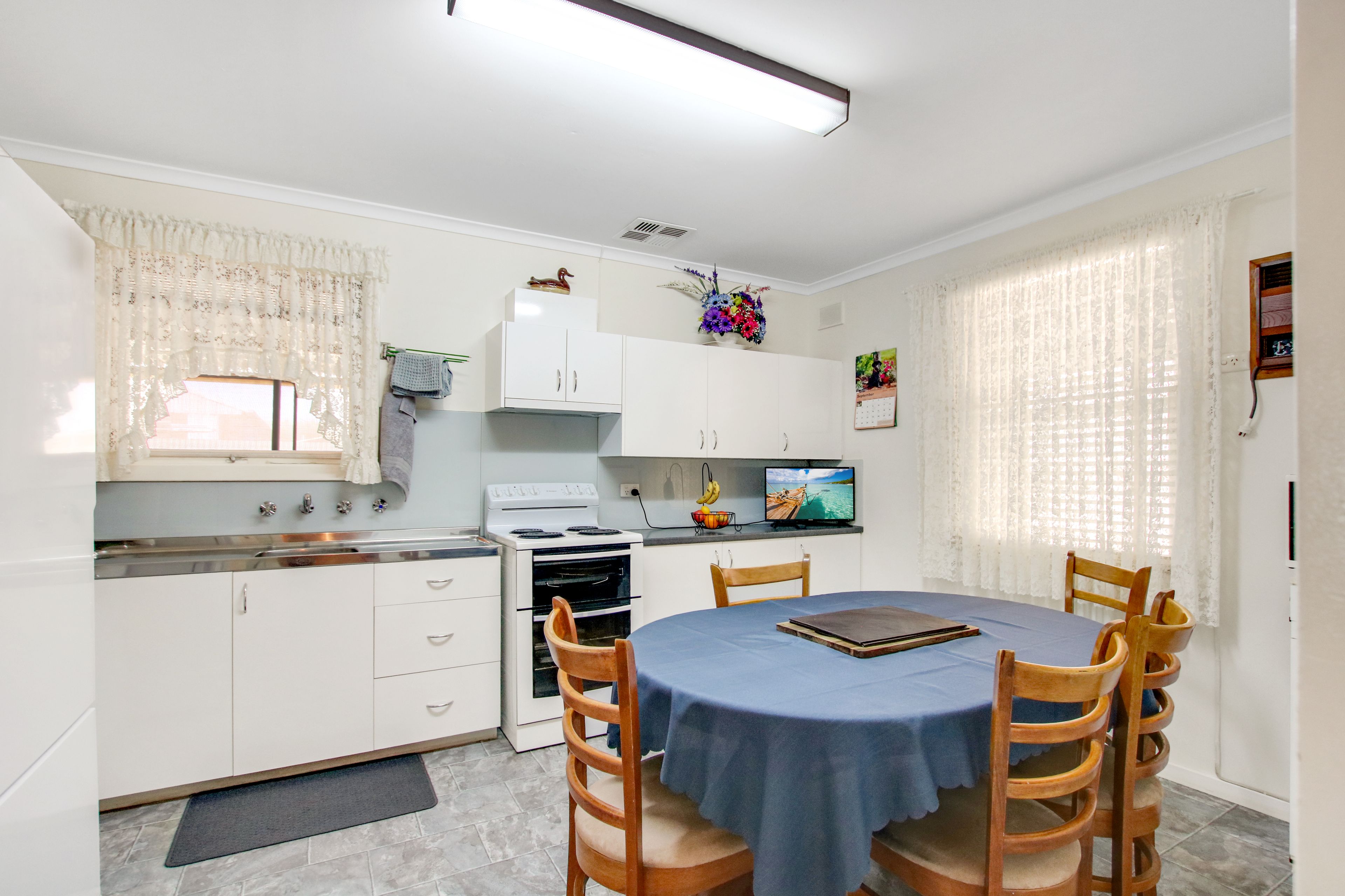 6 Smith Street — photo 4 of 23