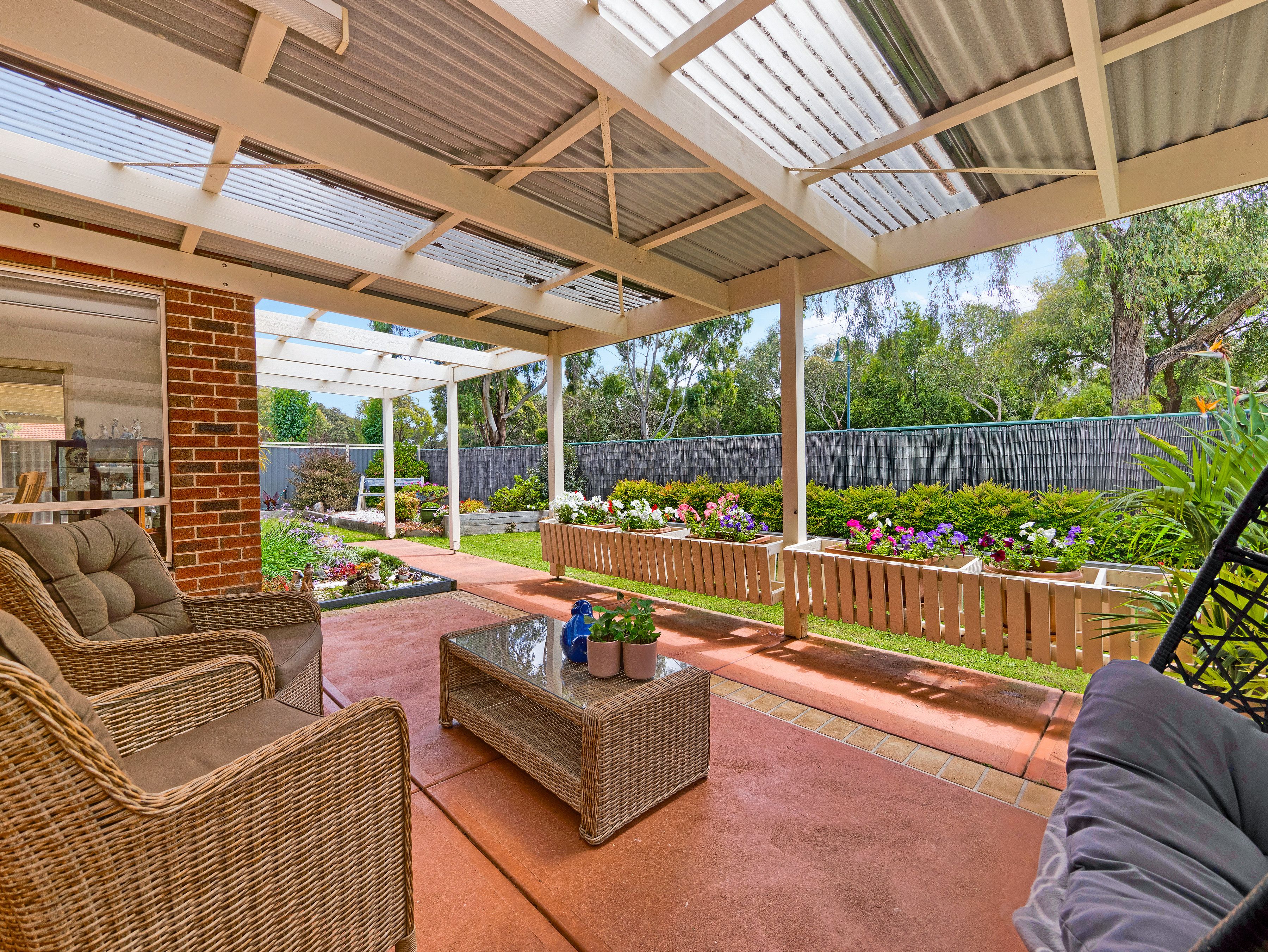 2 Galway Place, Cranbourne VIC 3977