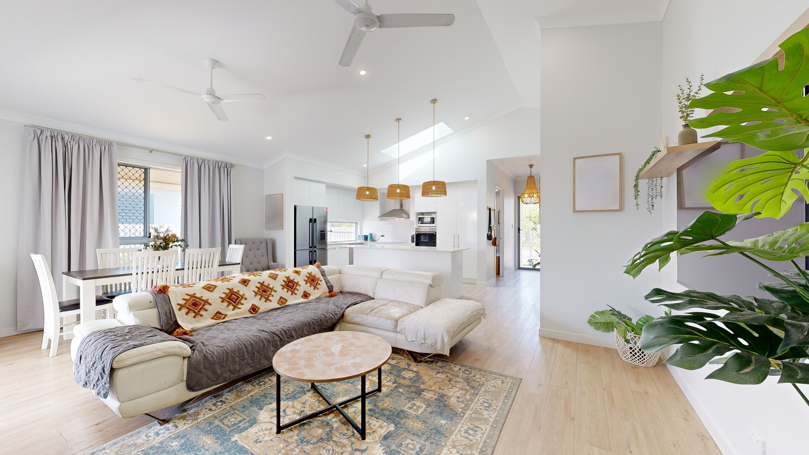 17 Sunniva Boulevard, Burdell, QLD 4818