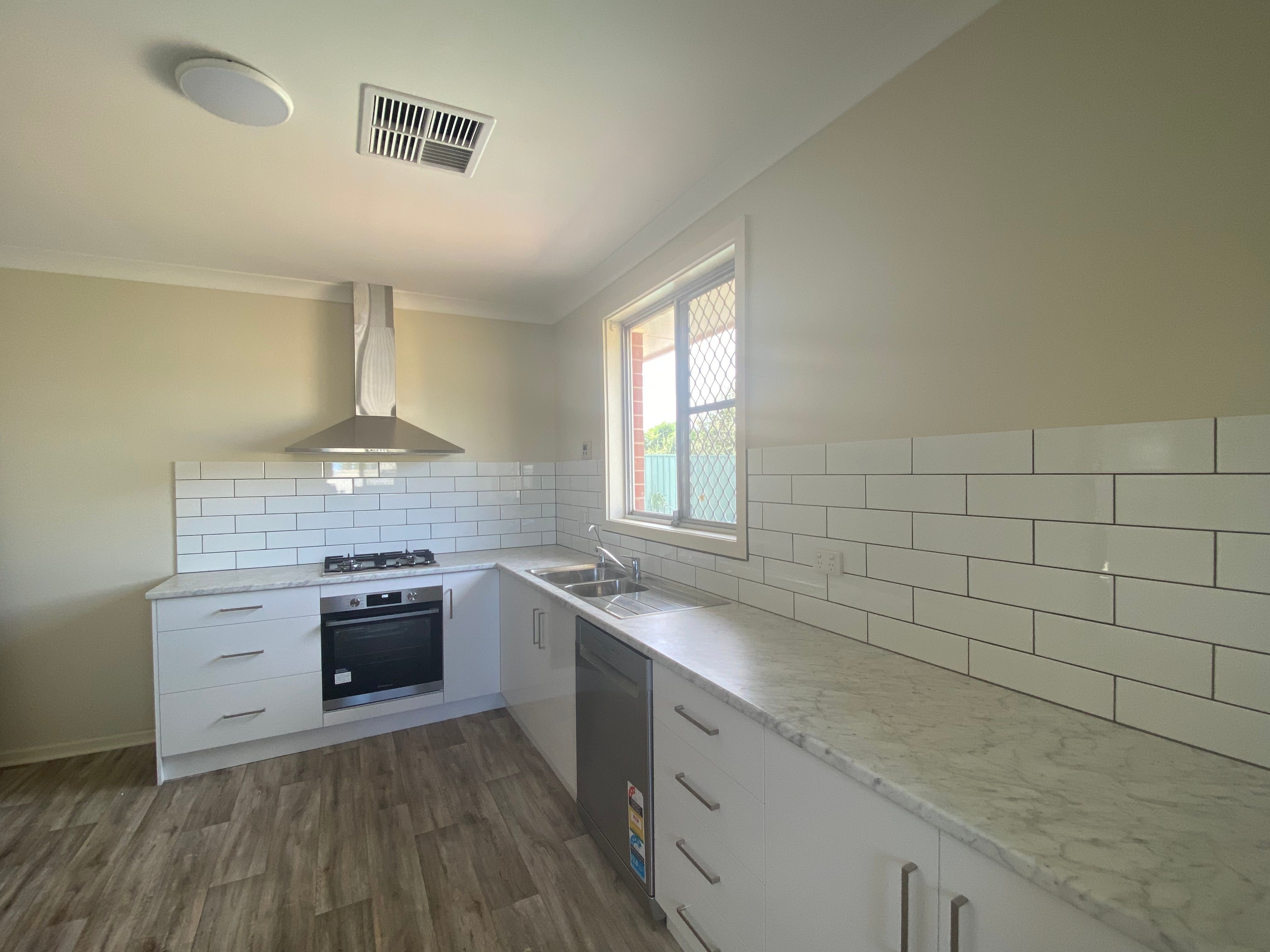 16 Mavros Road, Elizabeth Downs, SA 5113