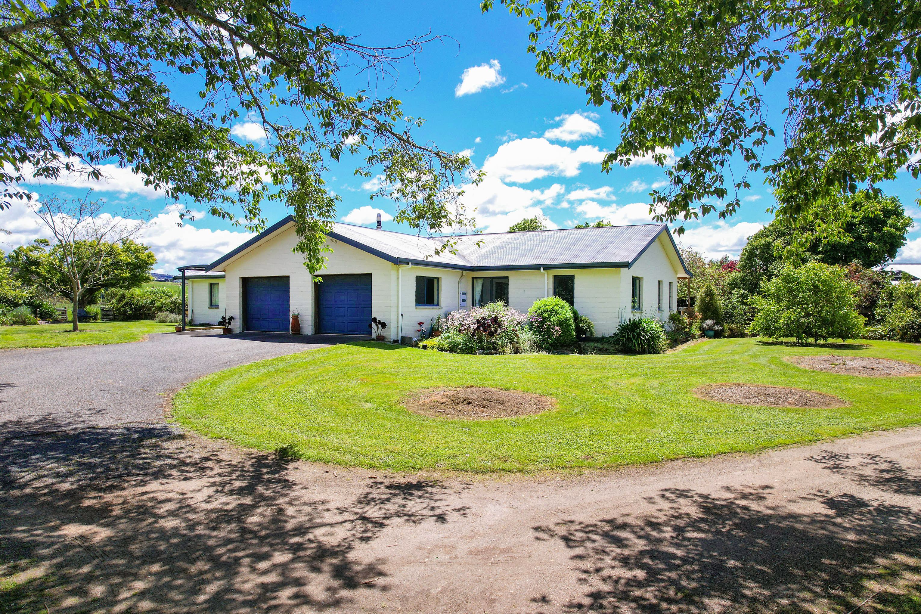 73 Aubin Close, Pirongia, Waipa District 3802 Sold Lifestyle Property