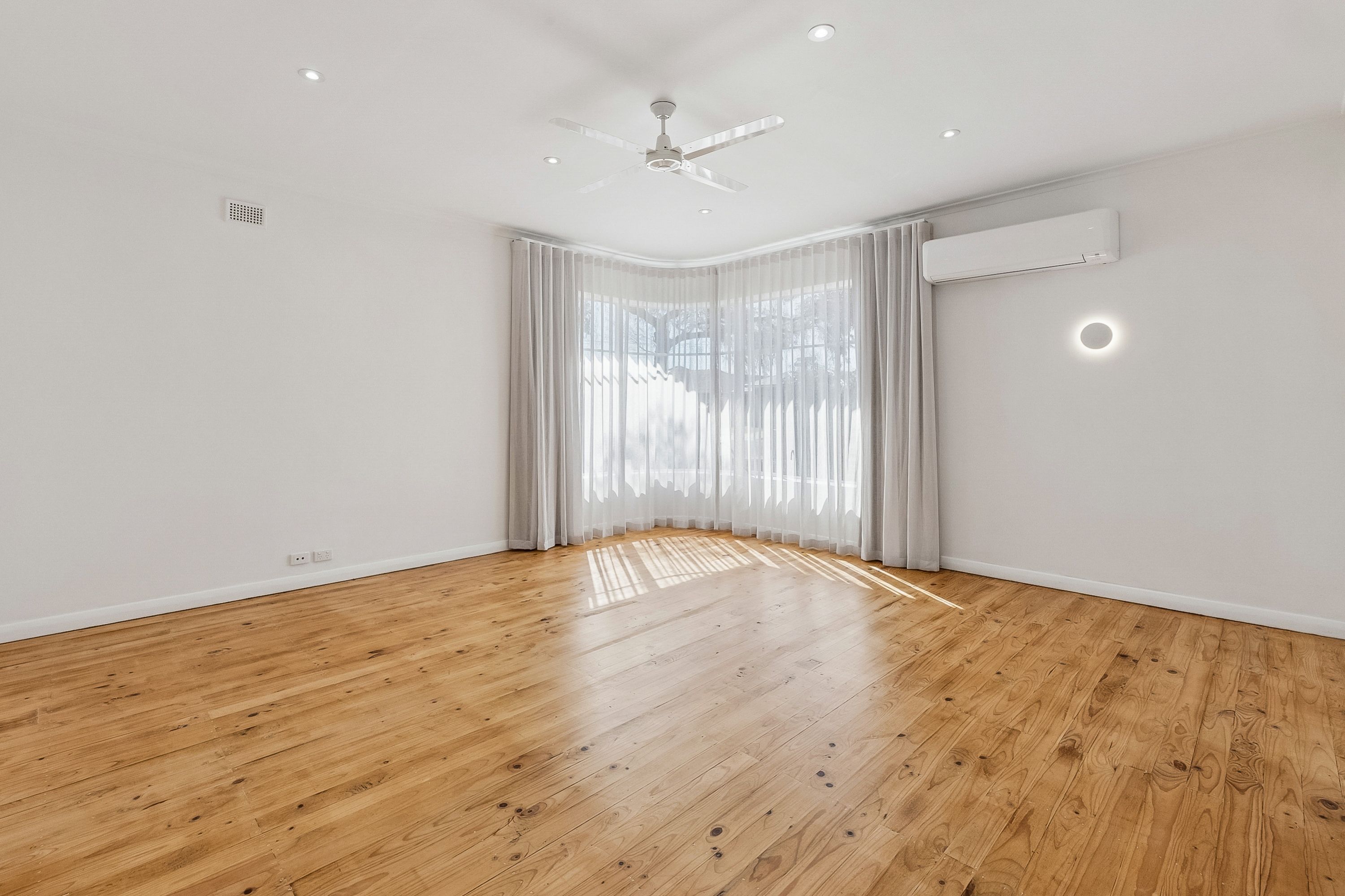 11 Buchan Street, Seaton, SA 5023