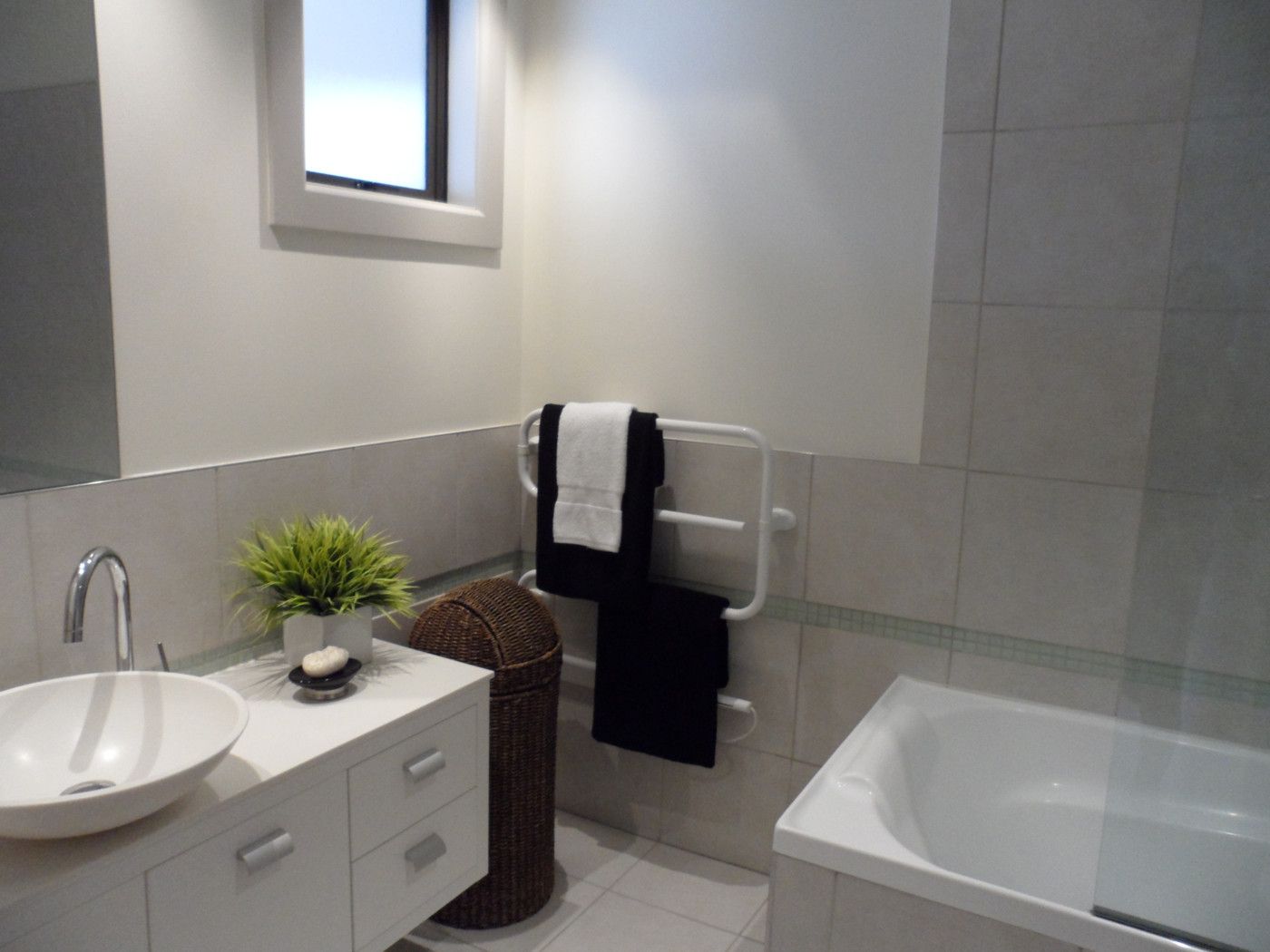 2/12 Selwyn Road, Howick, Manukau City