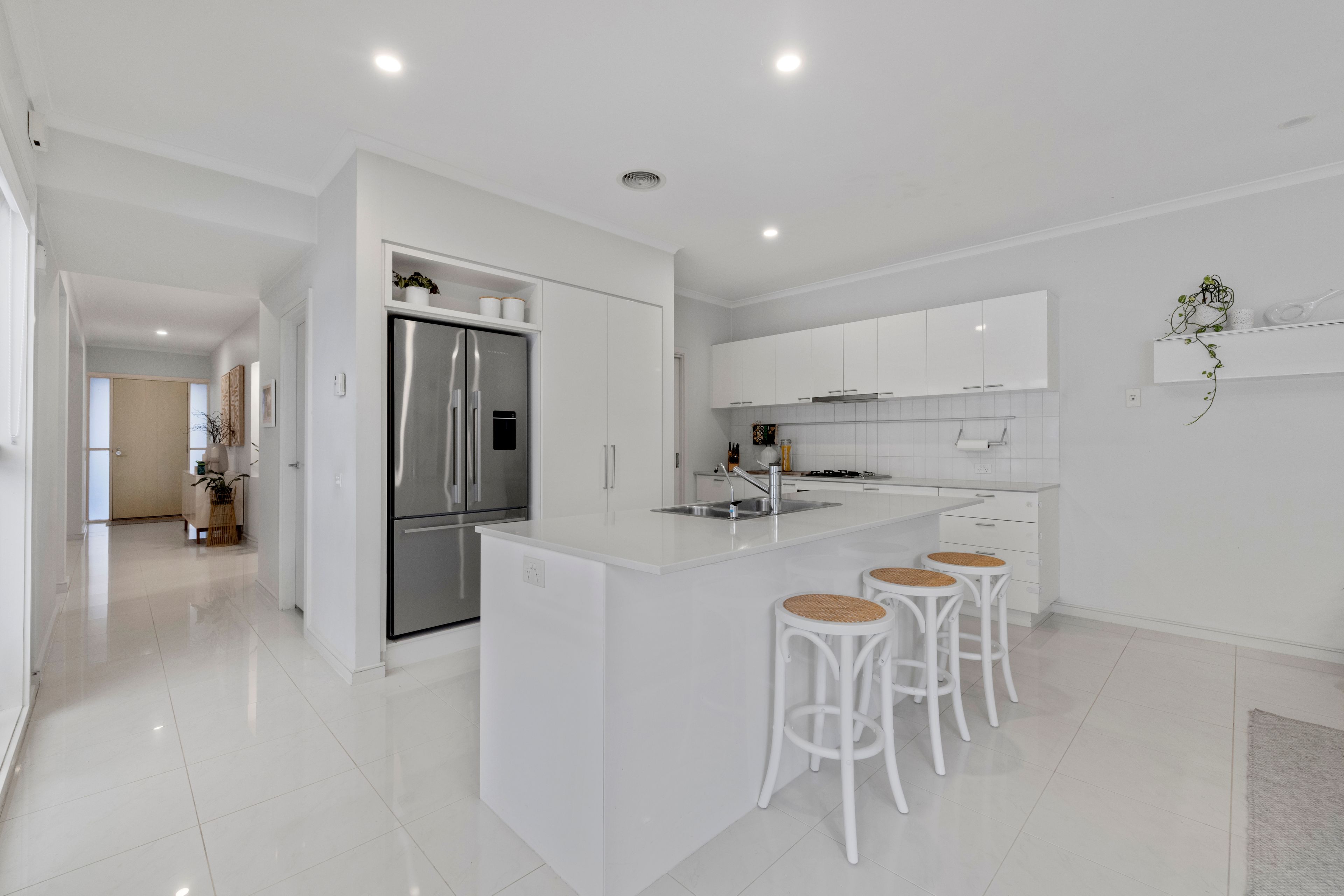 2 Inverness Place, Heatherton, VIC 3202