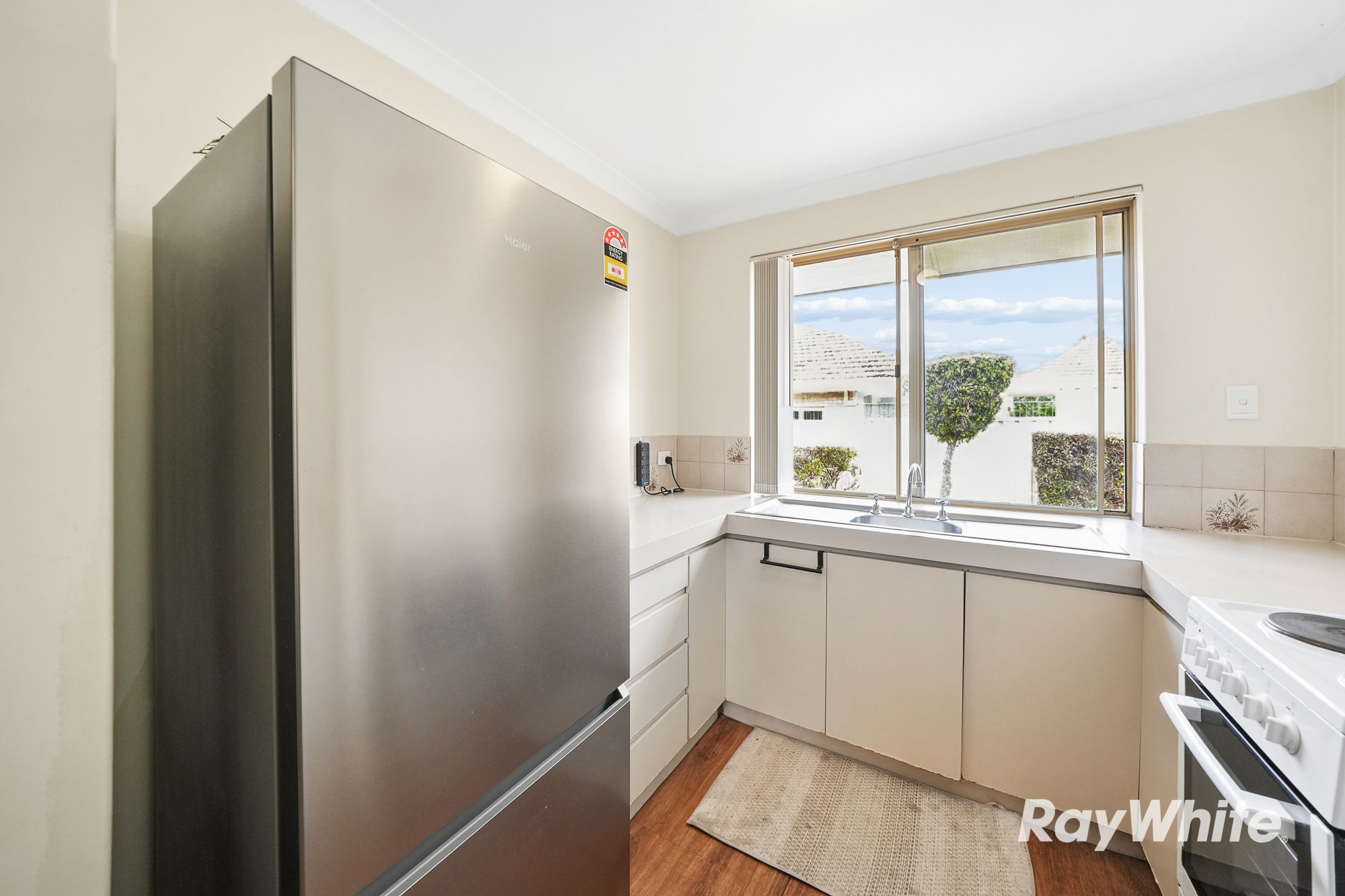 1,2,3/6 Barr Street — photo 8 of 29