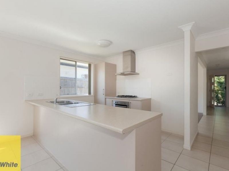 6 Bulmer Street, Bellbird Park, QLD 4300