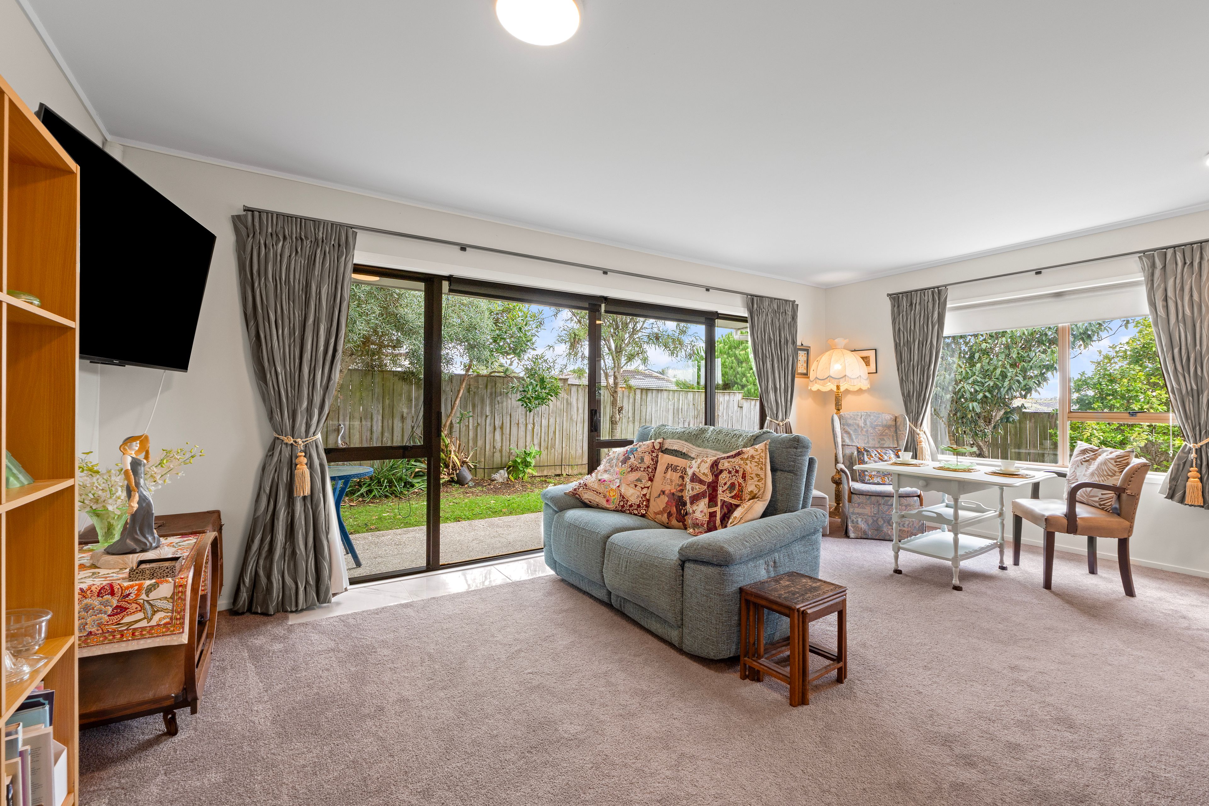 2/168 Pigeon Mountain Road, Half Moon Bay, Manukau City