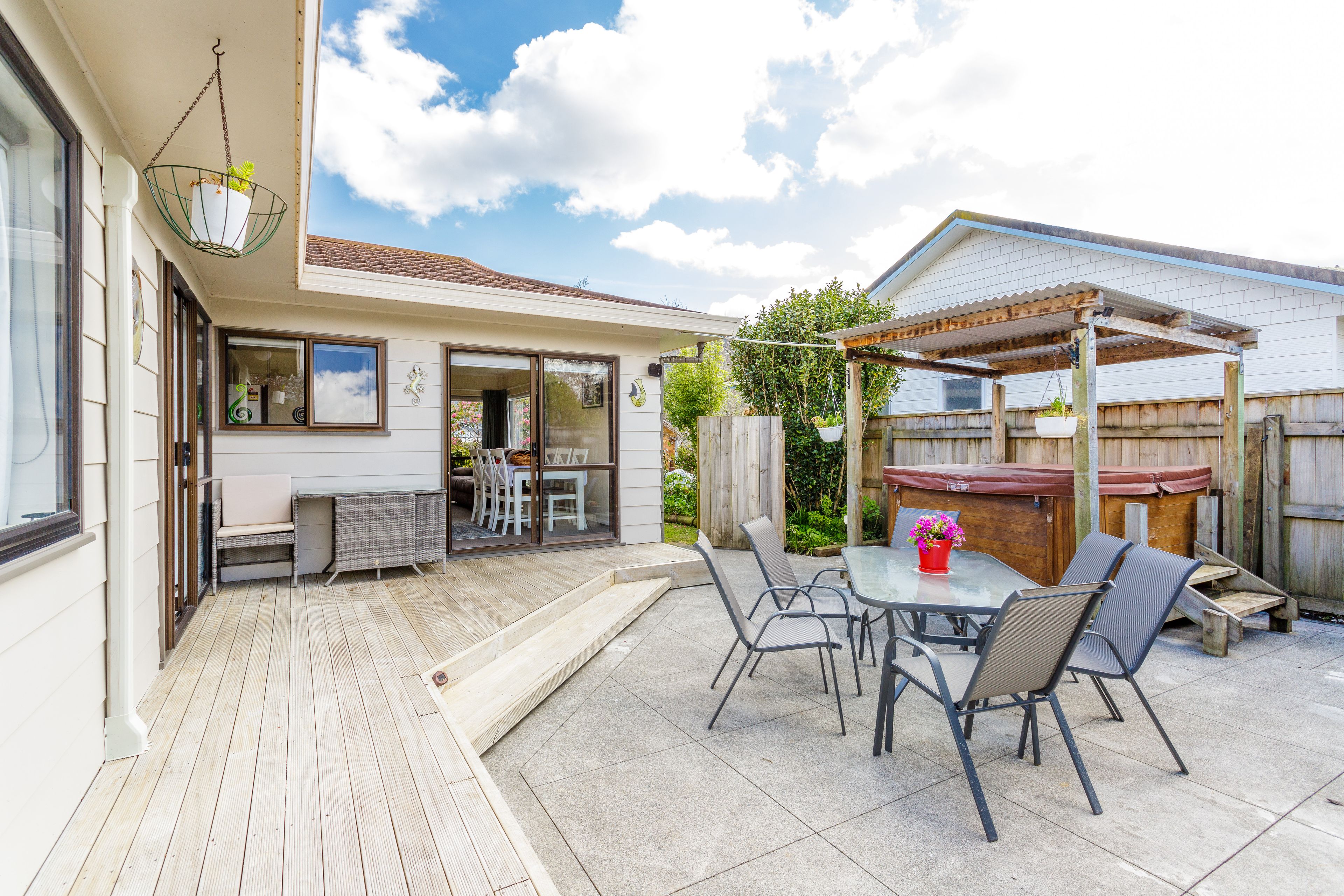Photo 4 of 14 Delaware Grove, Tōtara Park, Upper Hutt
