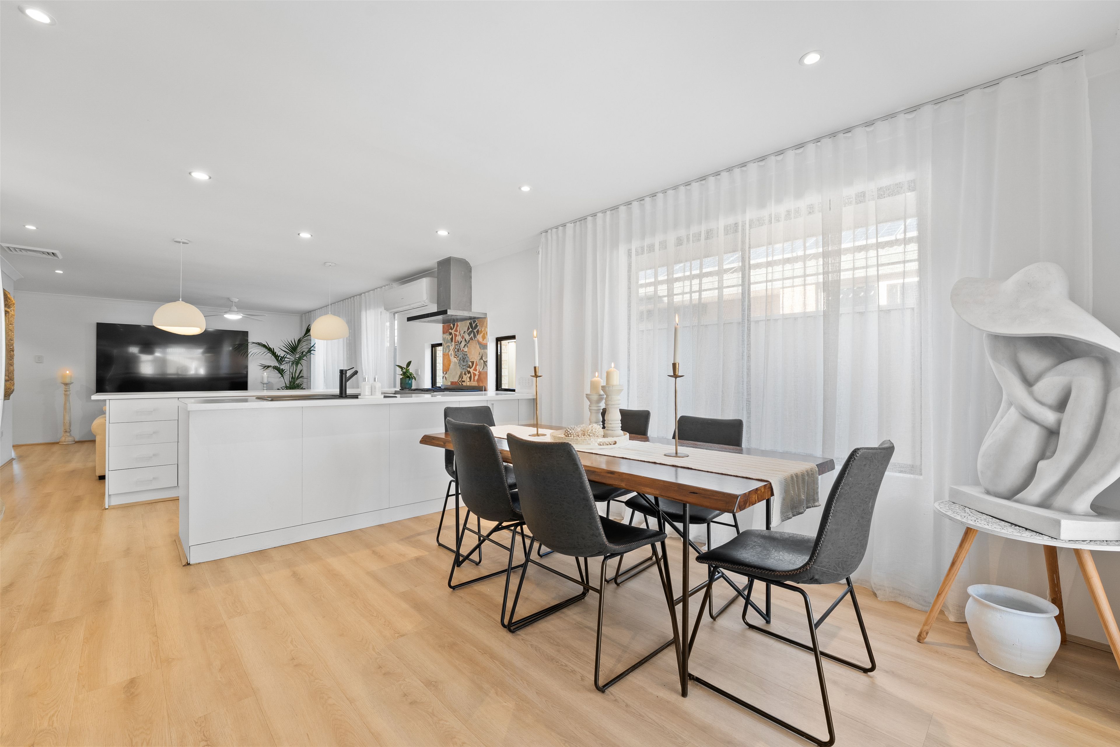 48 Baroness Road — photo 16 of 30