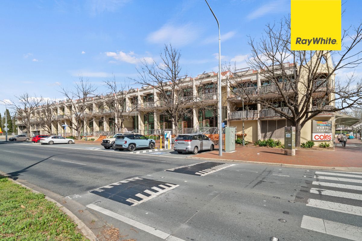 36/18 Captain Cook Crescent — photo 12 of 13