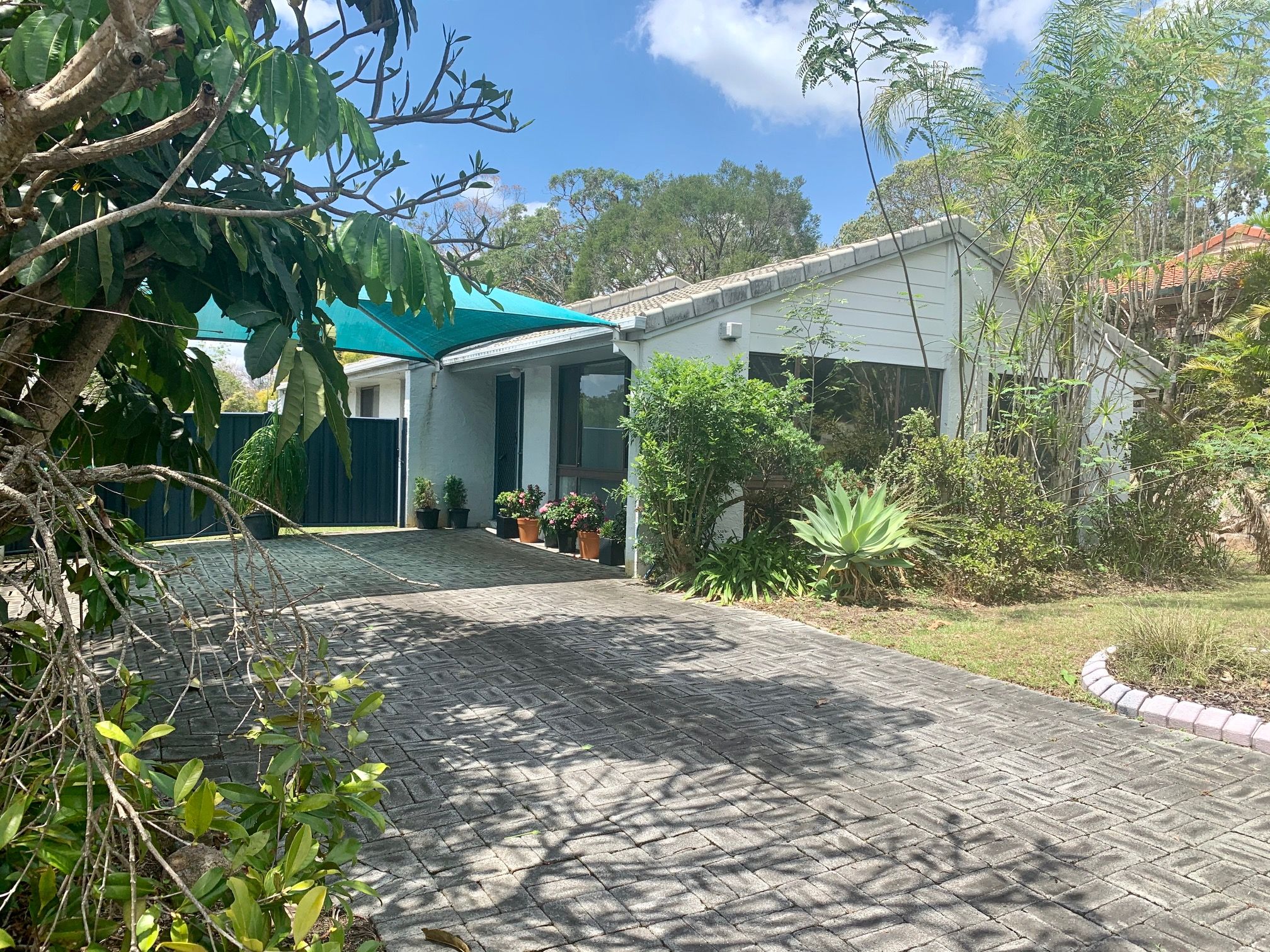 4 Melody Street, Jamboree Heights QLD 4074
