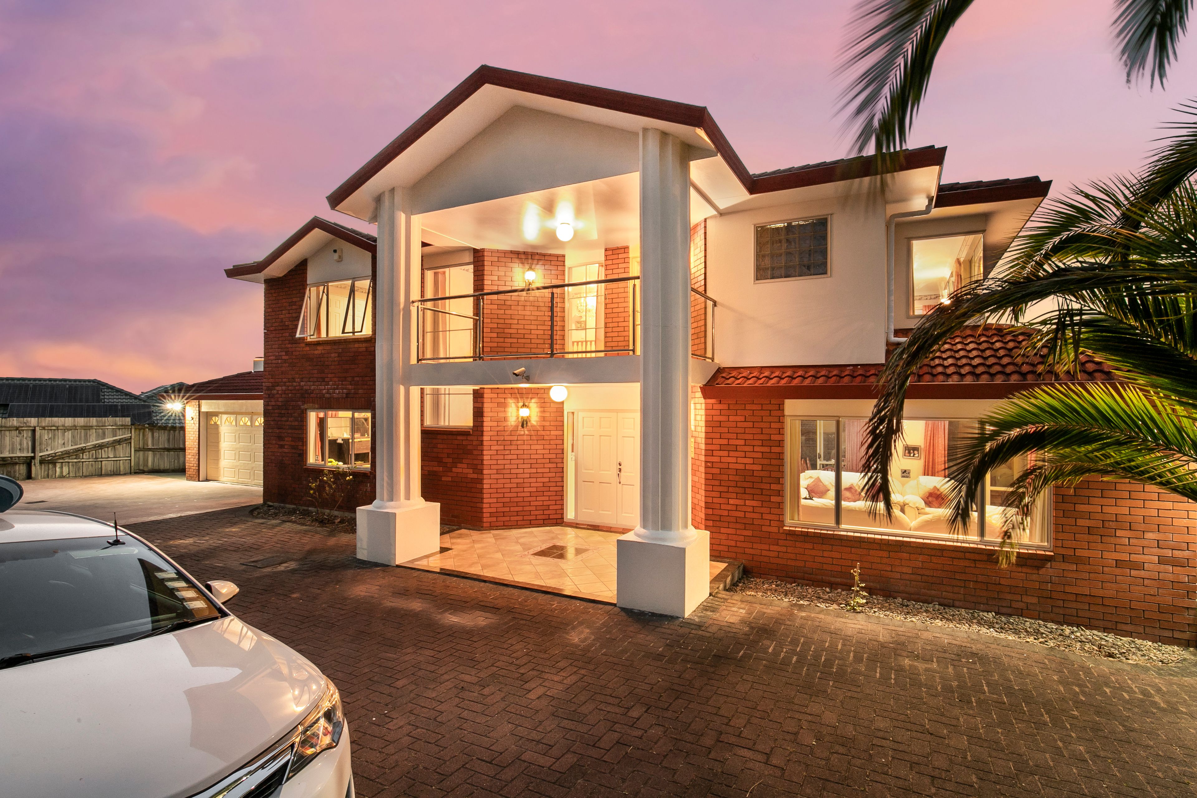 53 & 53a Westerham Drive, Dannemora, Manukau City