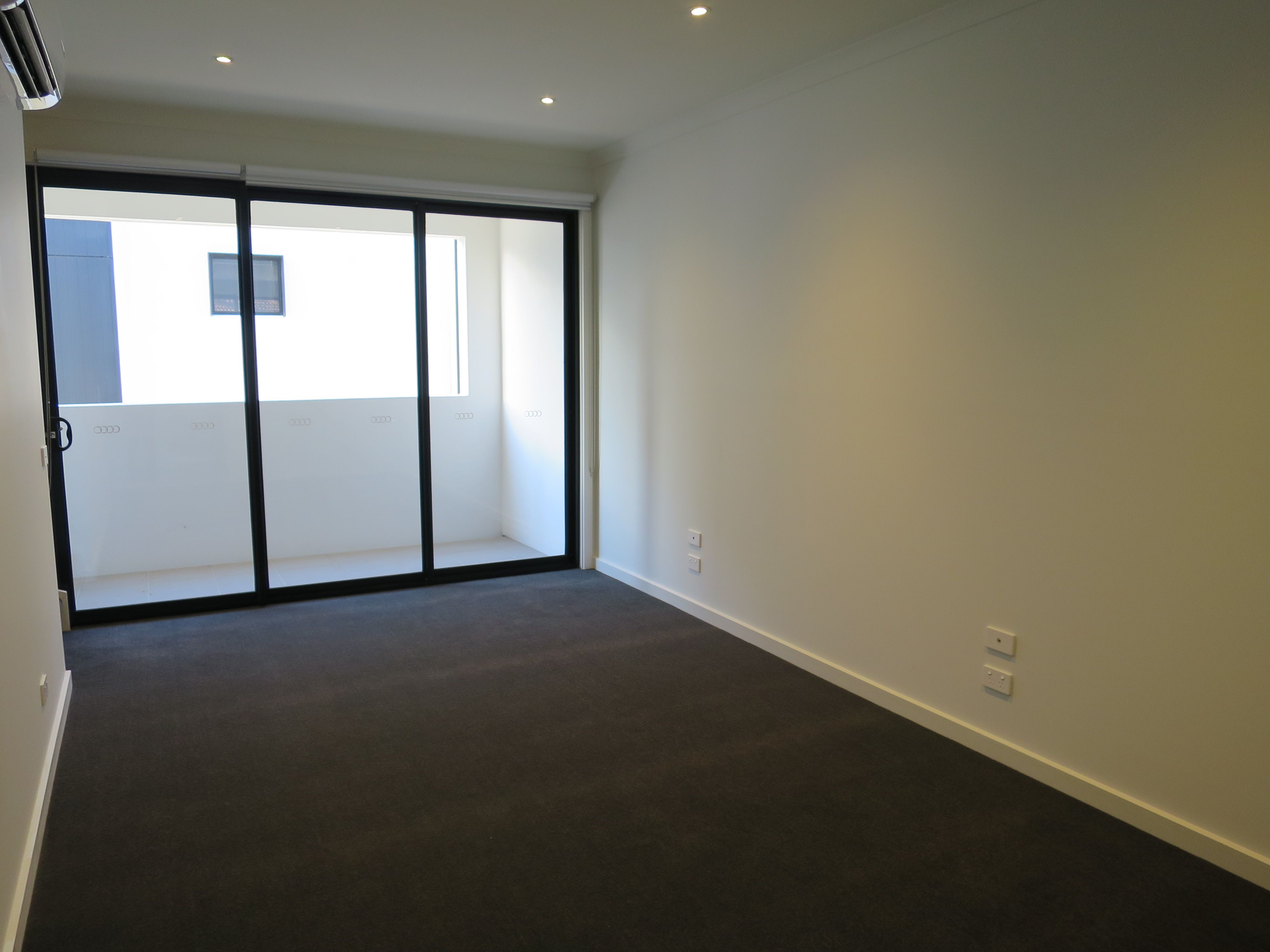 15/163 Carinish Road, Clayton, VIC 3168