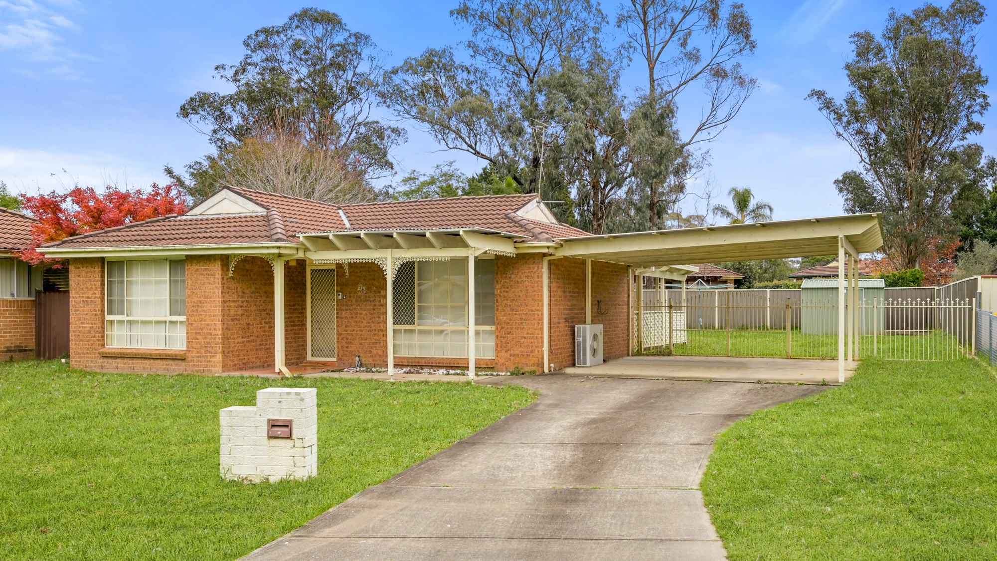 35 Oswald Crescent, Rosemeadow, NSW 2560