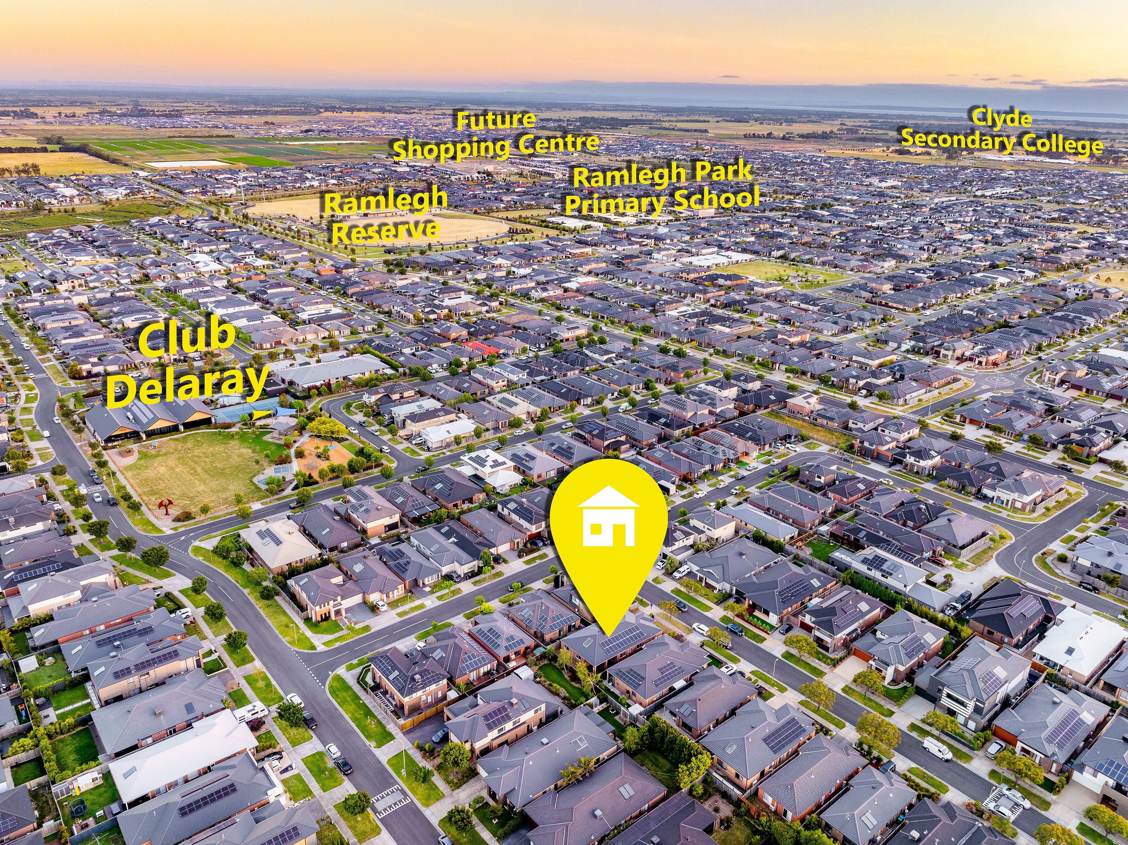 4 Pamplona Way, Clyde North, VIC 3978