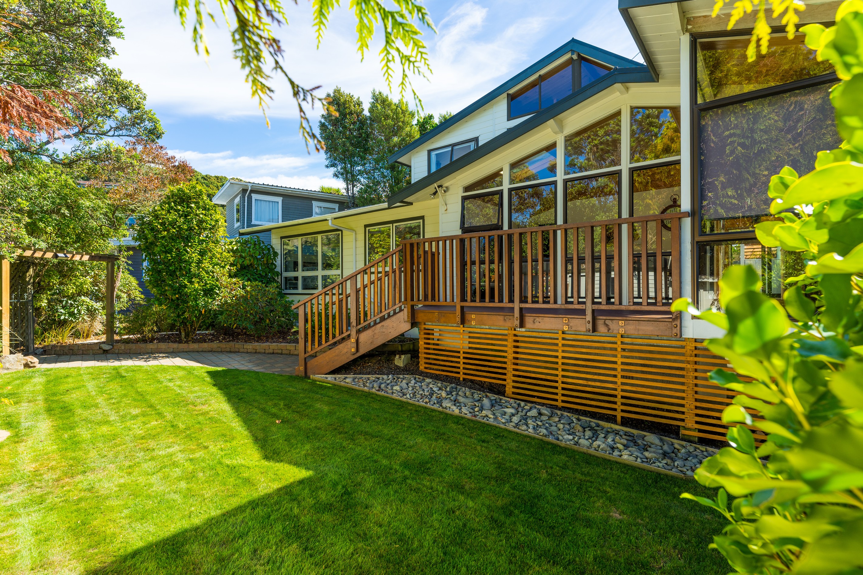 305 Dowse Drive, Maungaraki, Lower Hutt City