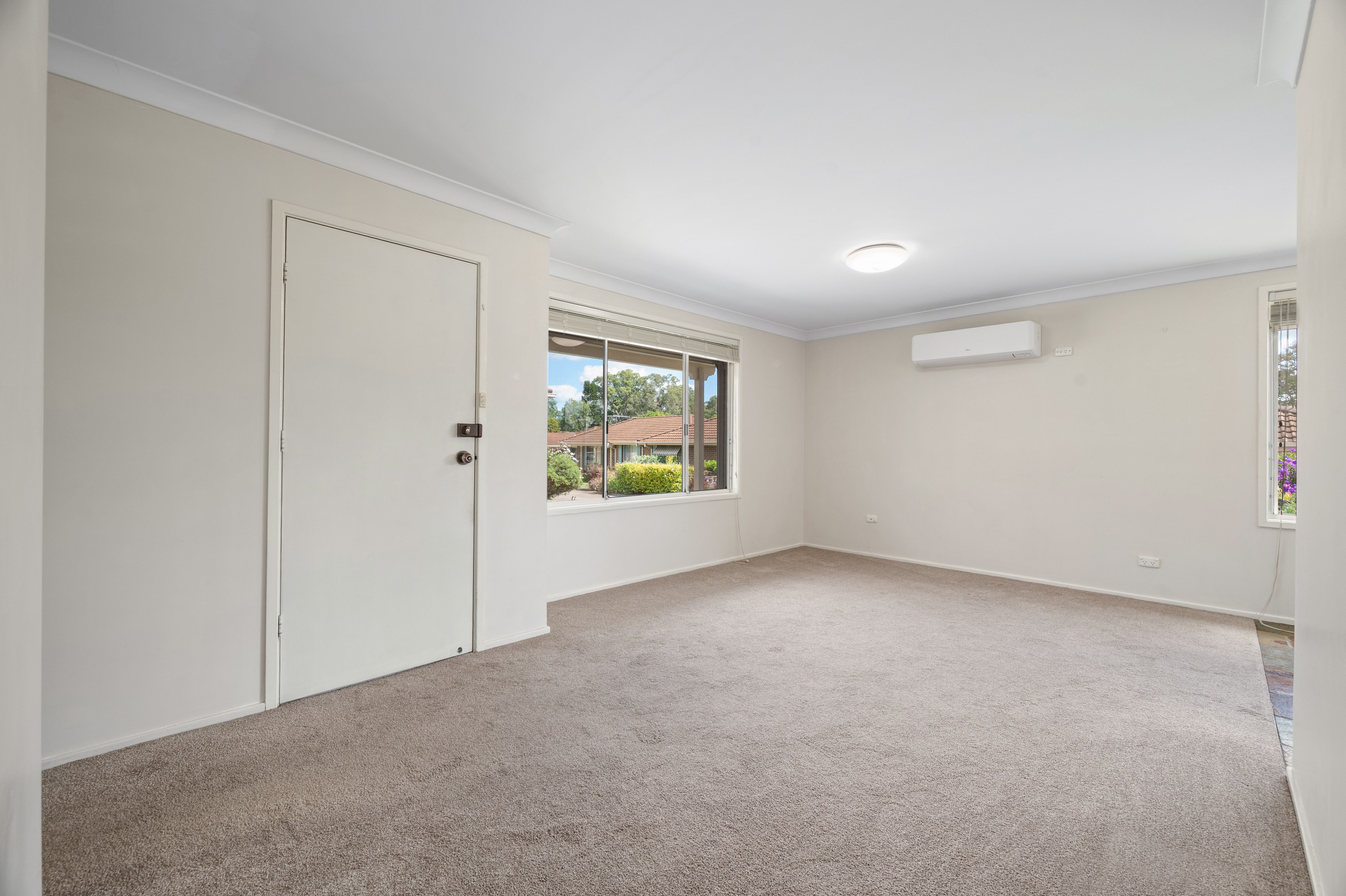 2/212-222 Harrow Road, Glenfield, NSW 2167