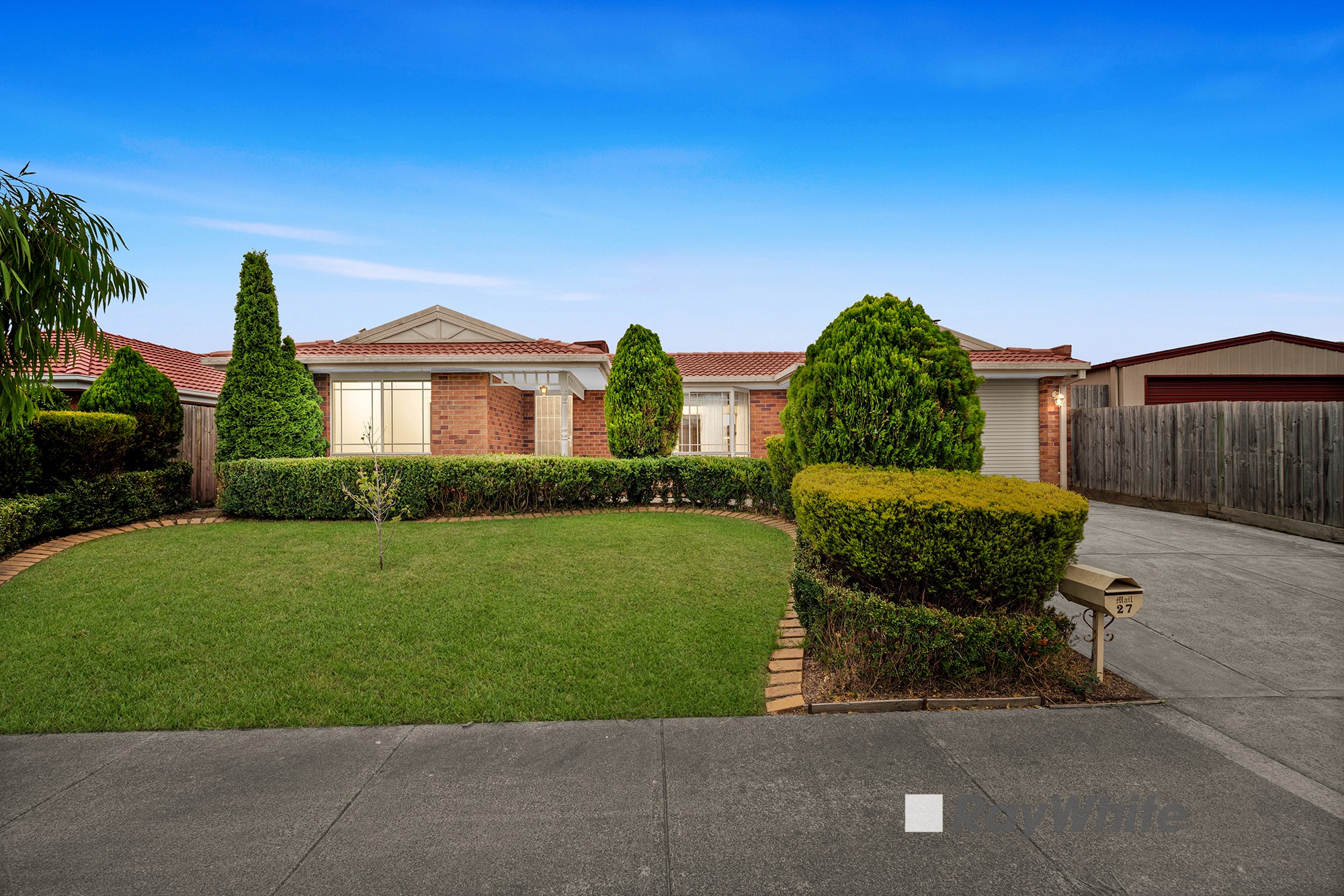 27 Leonie Court, Narre Warren, VIC 3805