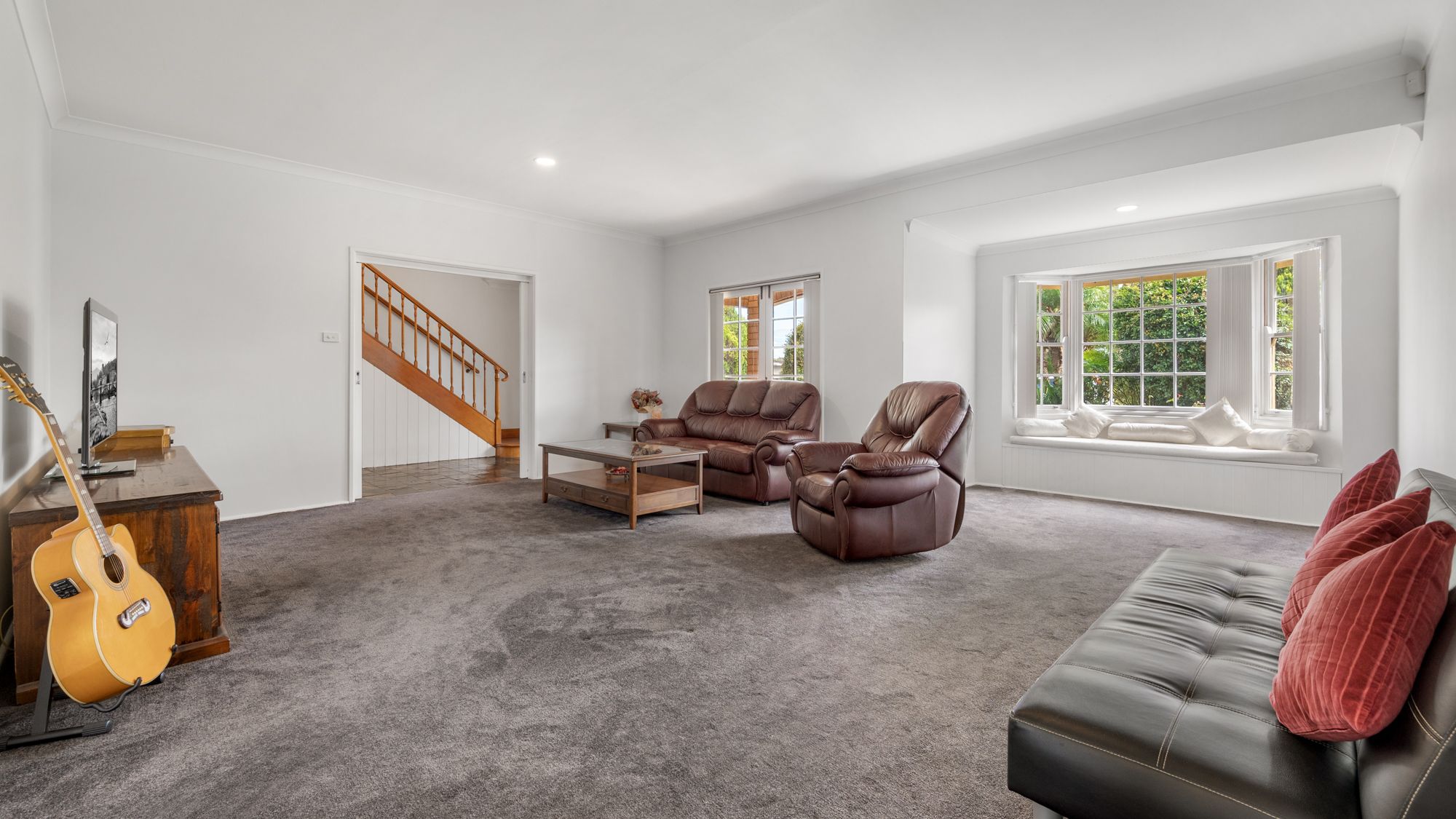 17 Bensbach Road, Glenfield, NSW 2167