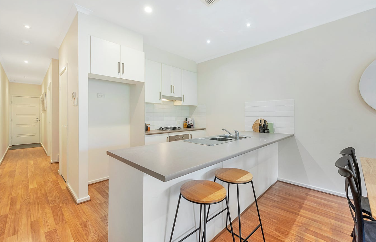 2/1-3 Mary Street — photo 4 of 12