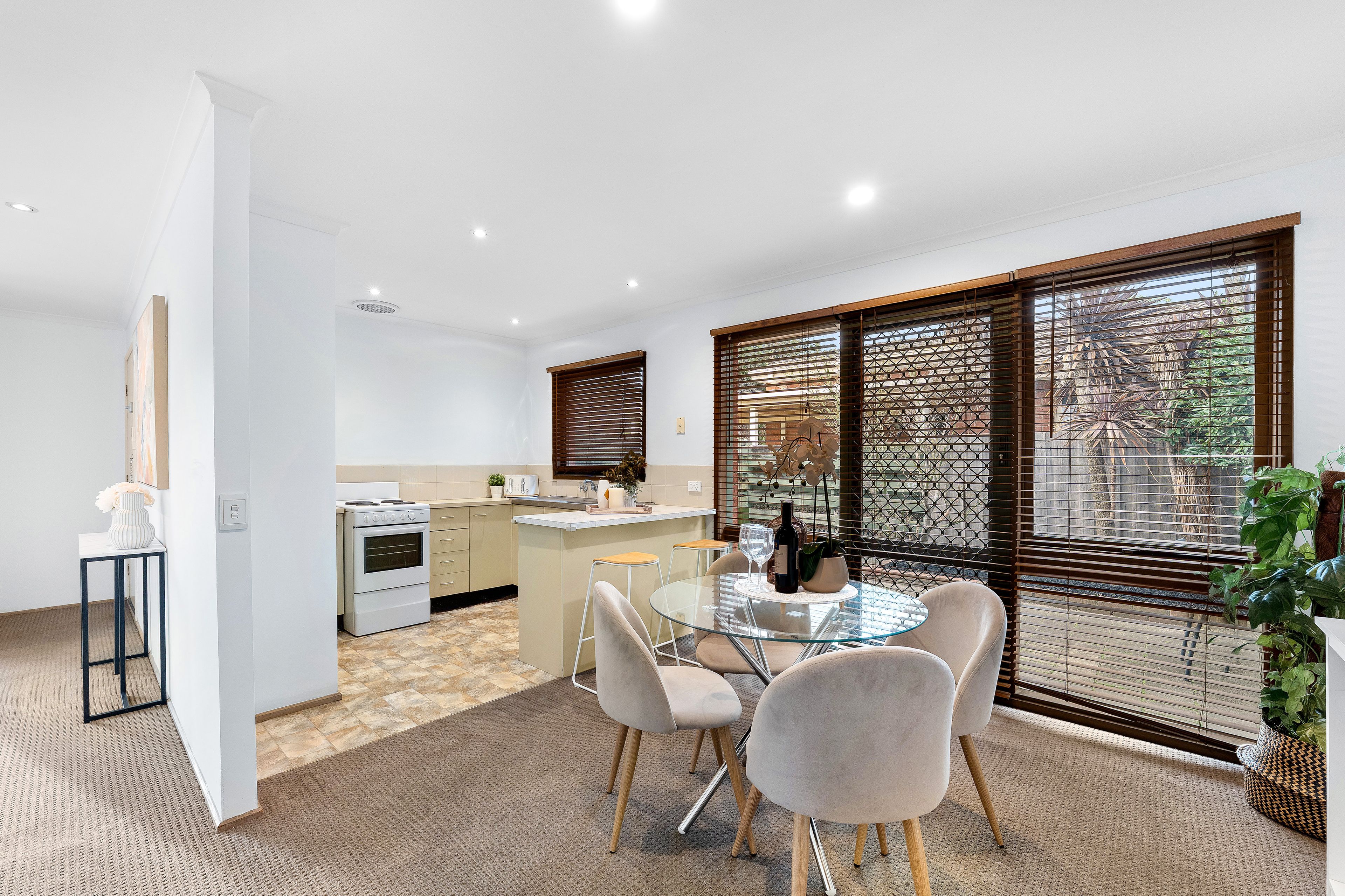 16 Oakwood Drive, Keysborough, VIC 3173