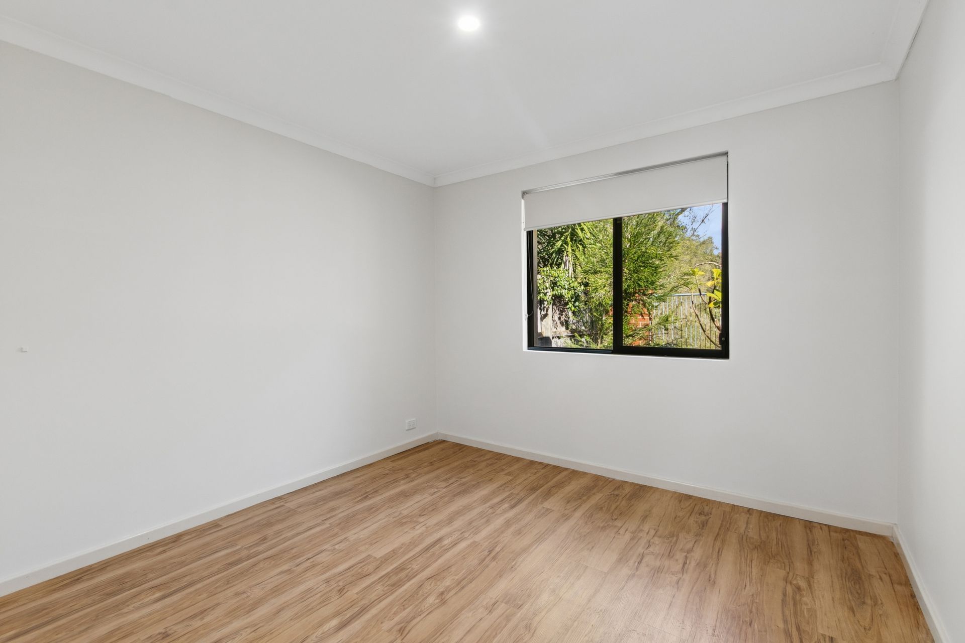 31/11 Elvire Street — photo 11 of 17