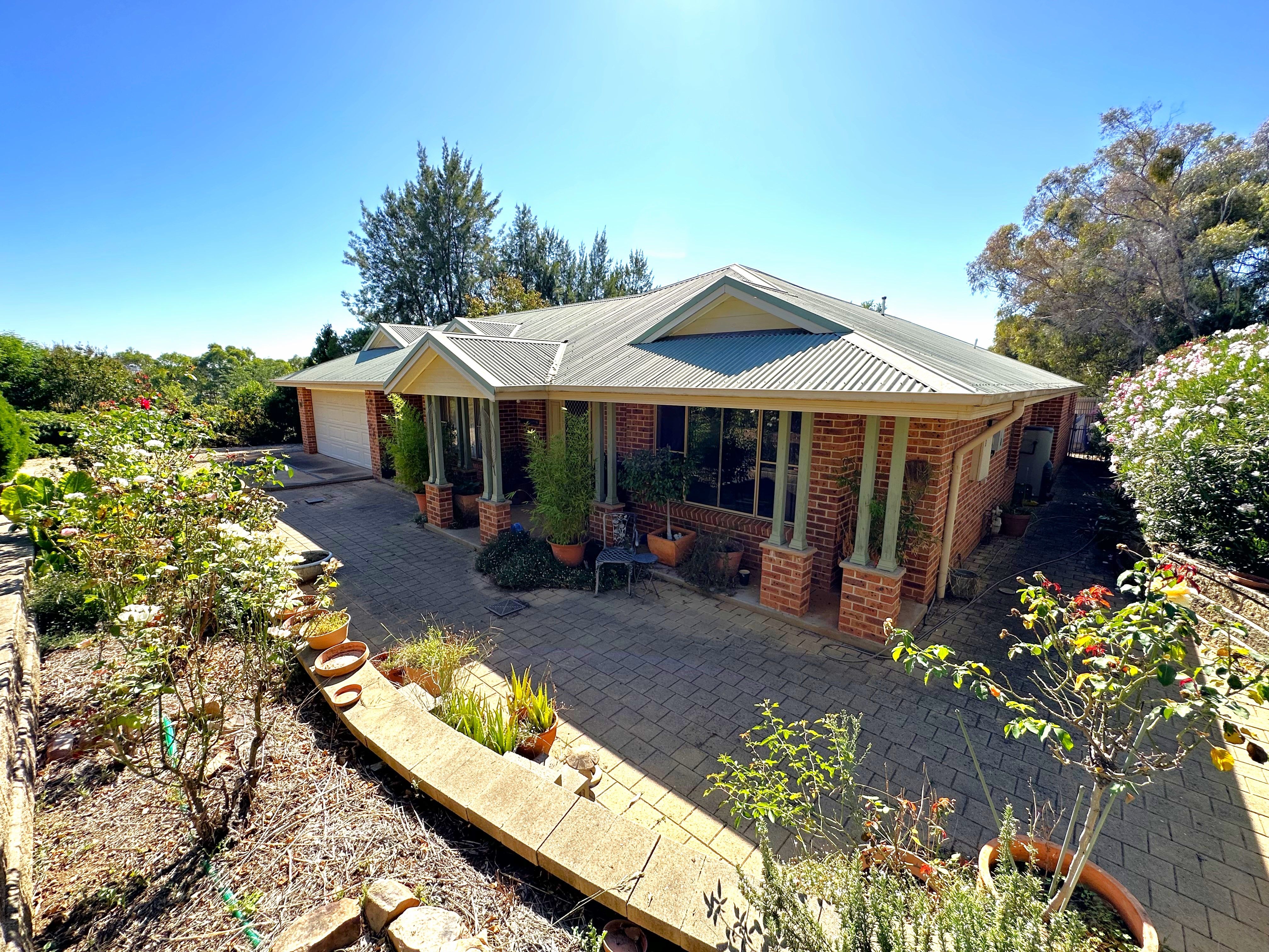 109 Willawong Street, Young, NSW 2594