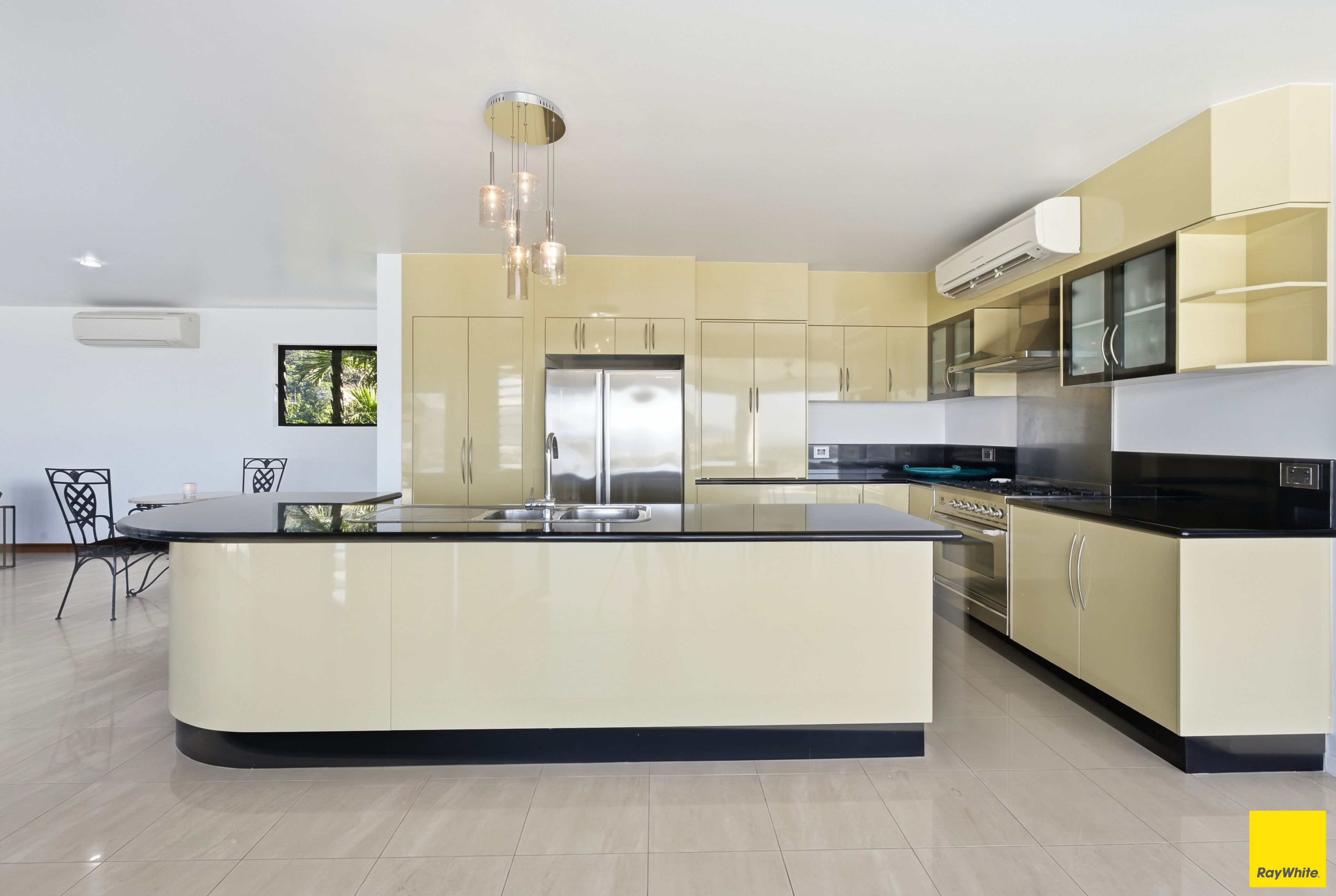 72 Summer Hill Drive, Mooroobool, QLD 4870
