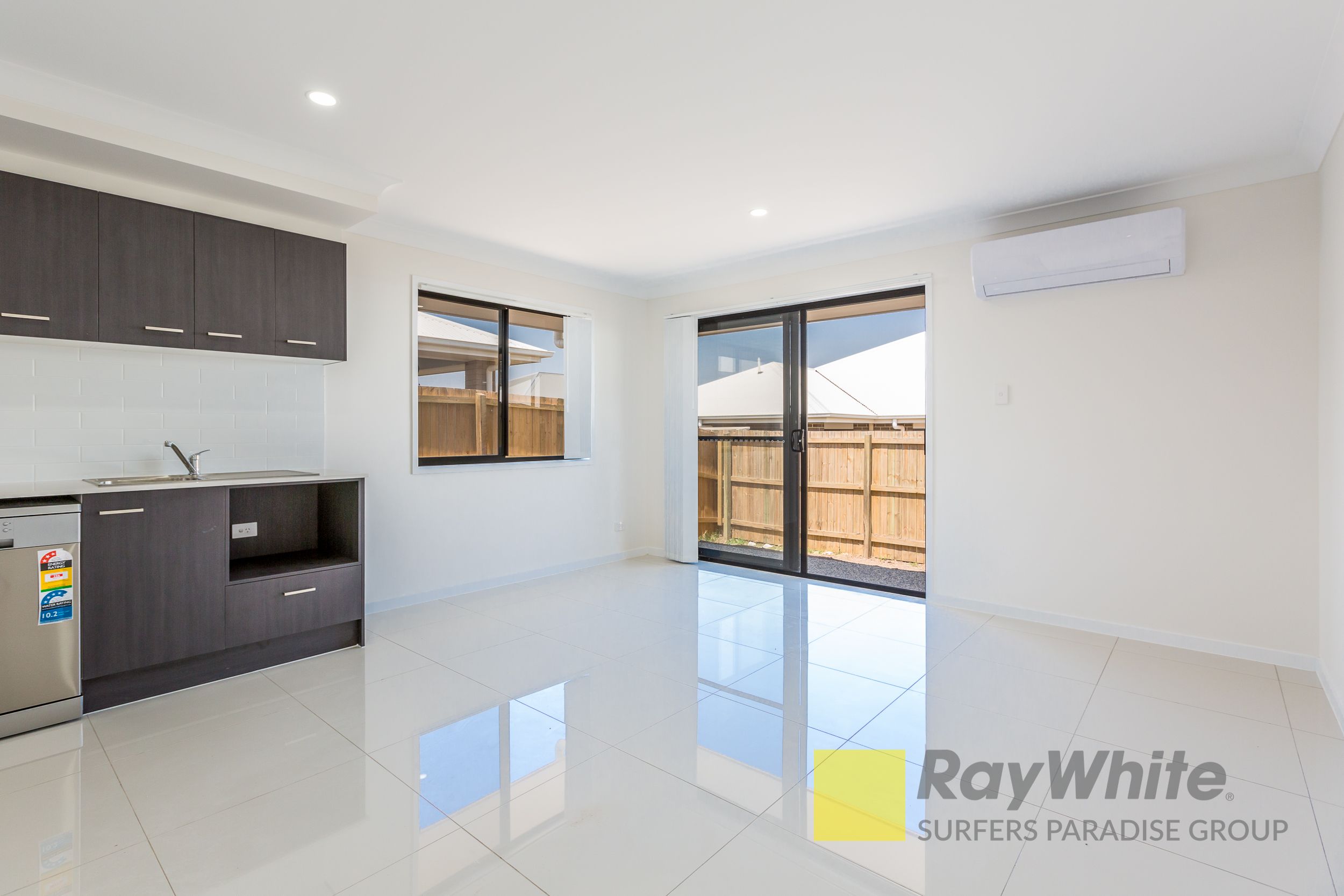 2/34 Arburry Crescent, Brassall, QLD 4305