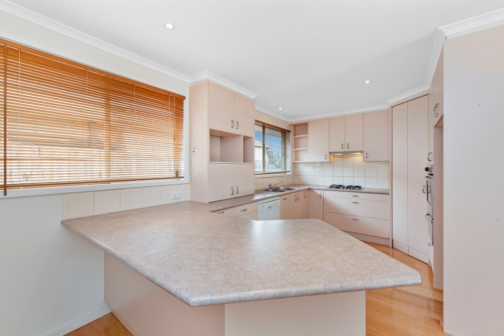 1/3 Laanecoorie Drive, Lysterfield, VIC 3156